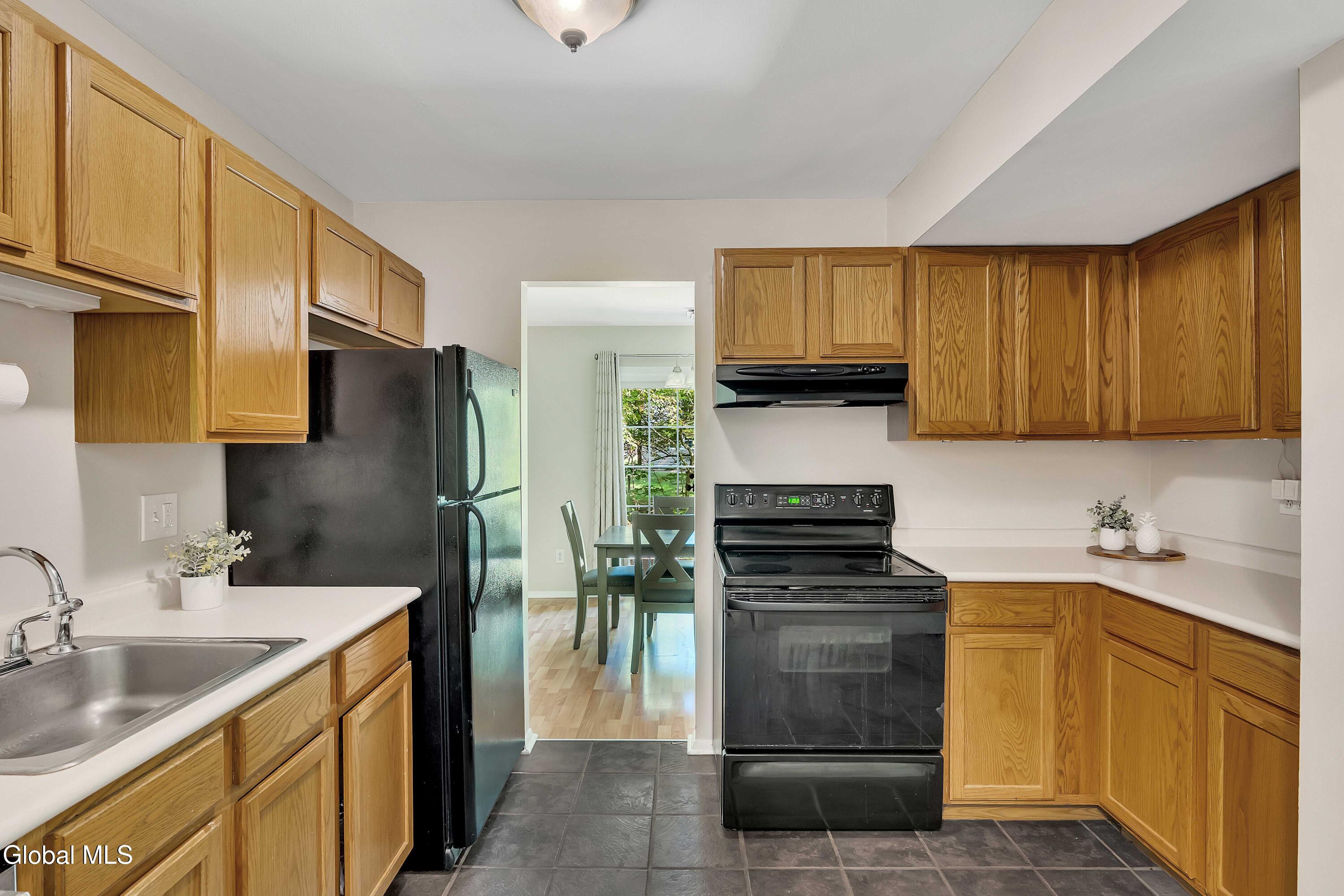 28 Willard Drive