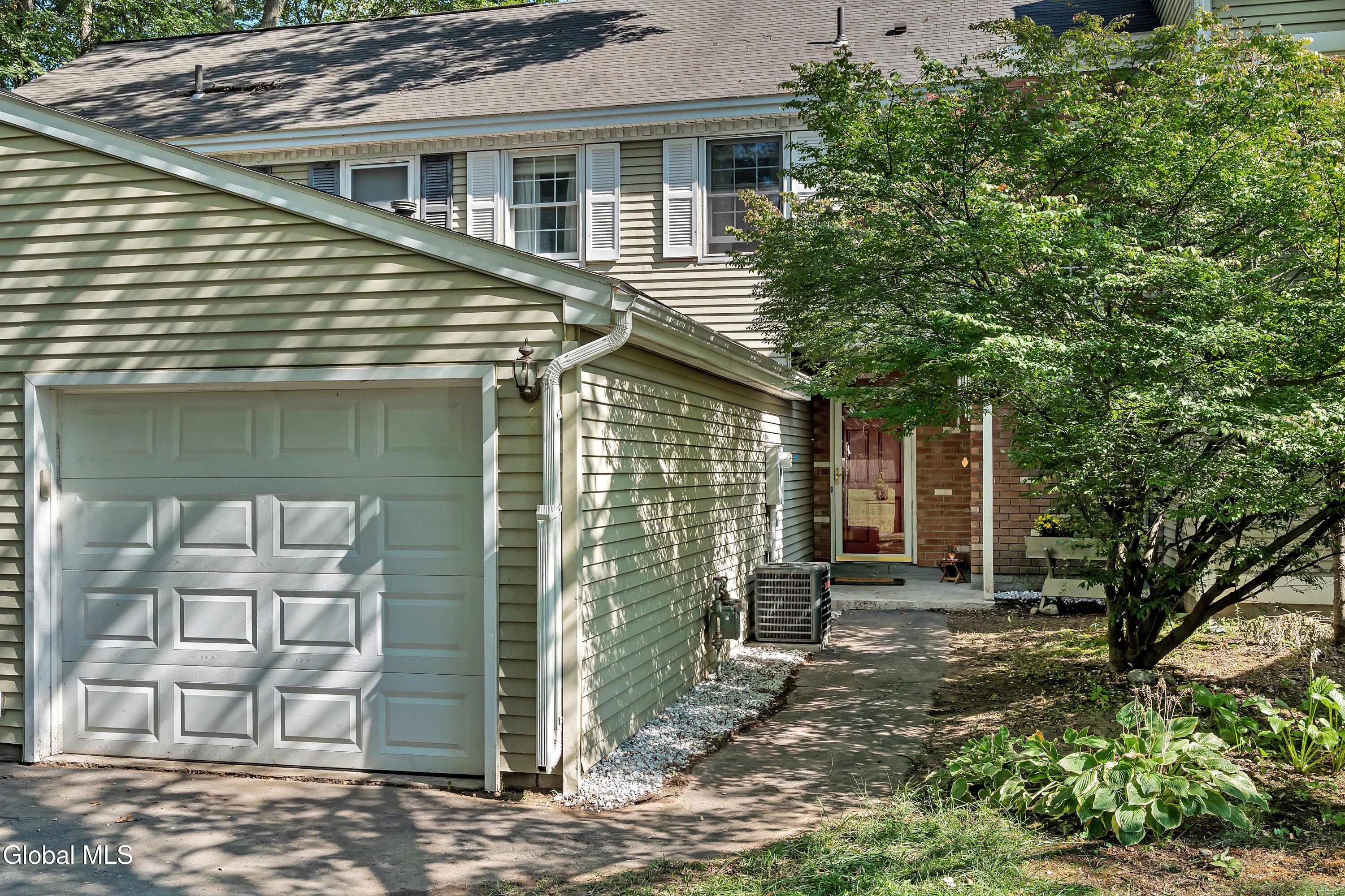 28 Willard Drive