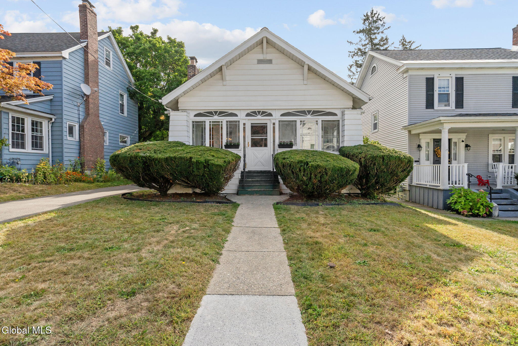 11 Fleetwood Avenue