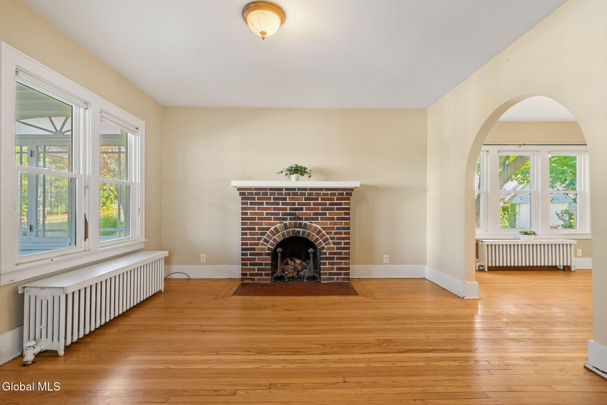11 Fleetwood Avenue