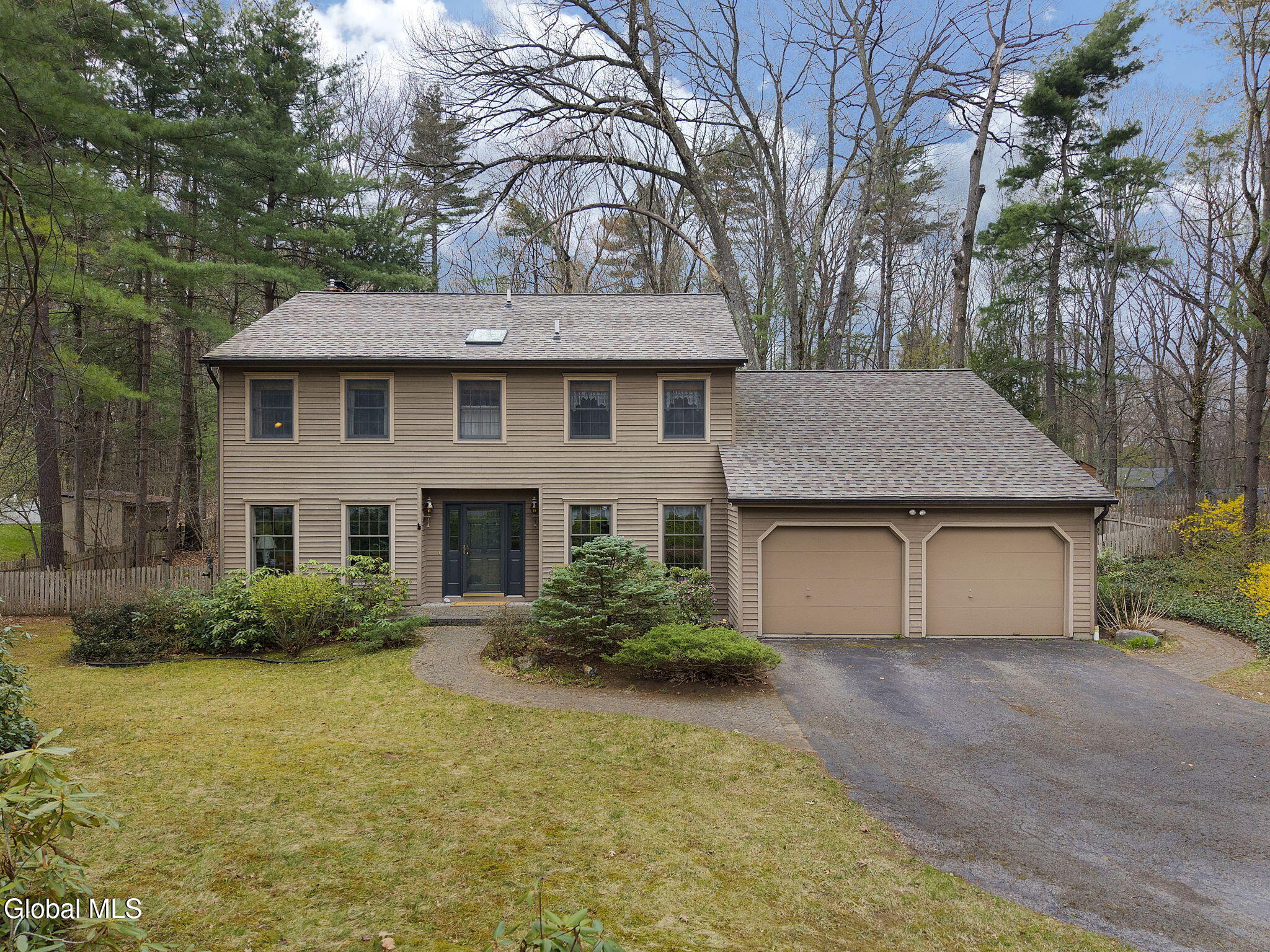 51 Robinwood Drive