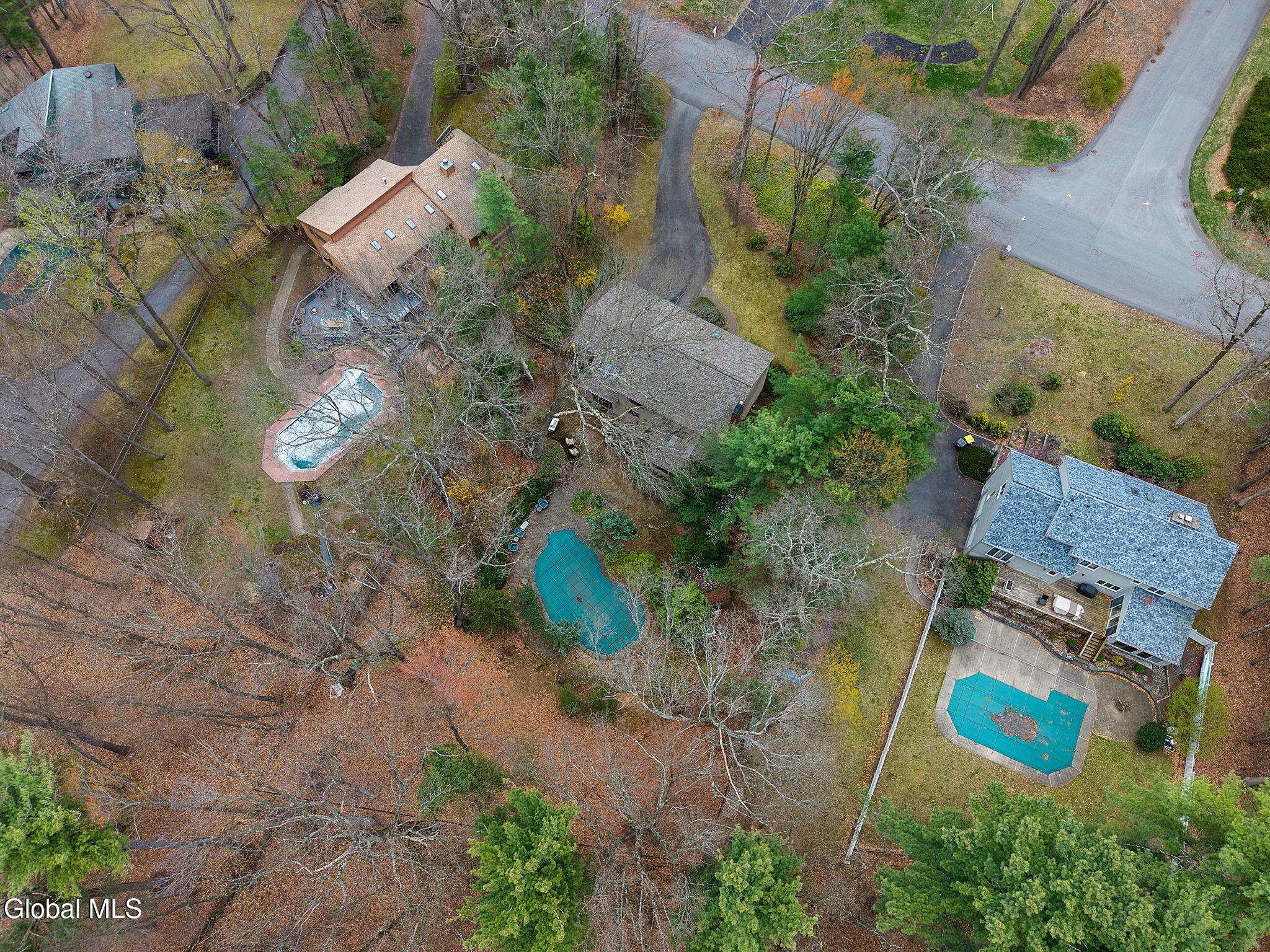 51 Robinwood Drive