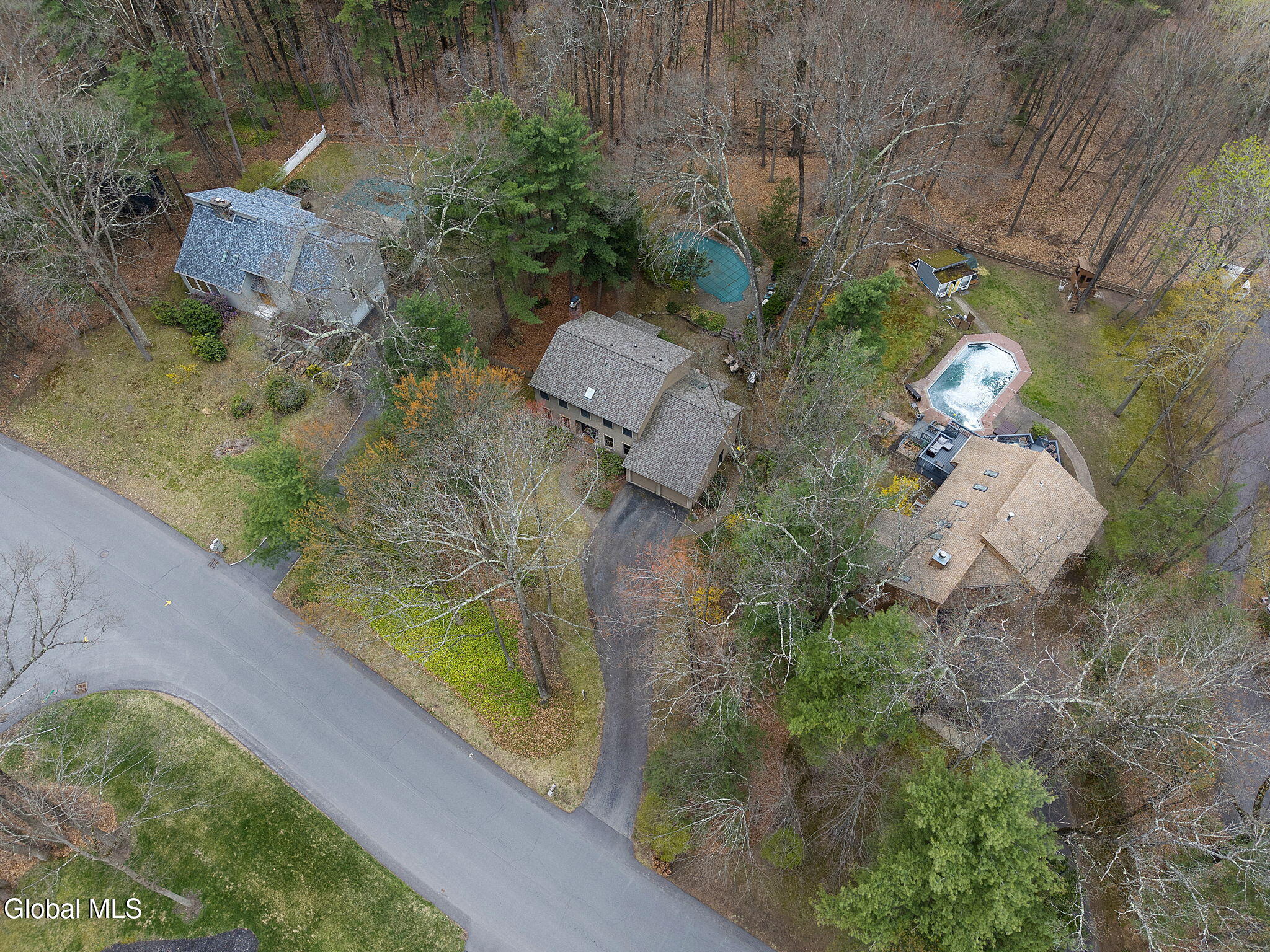 51 Robinwood Drive