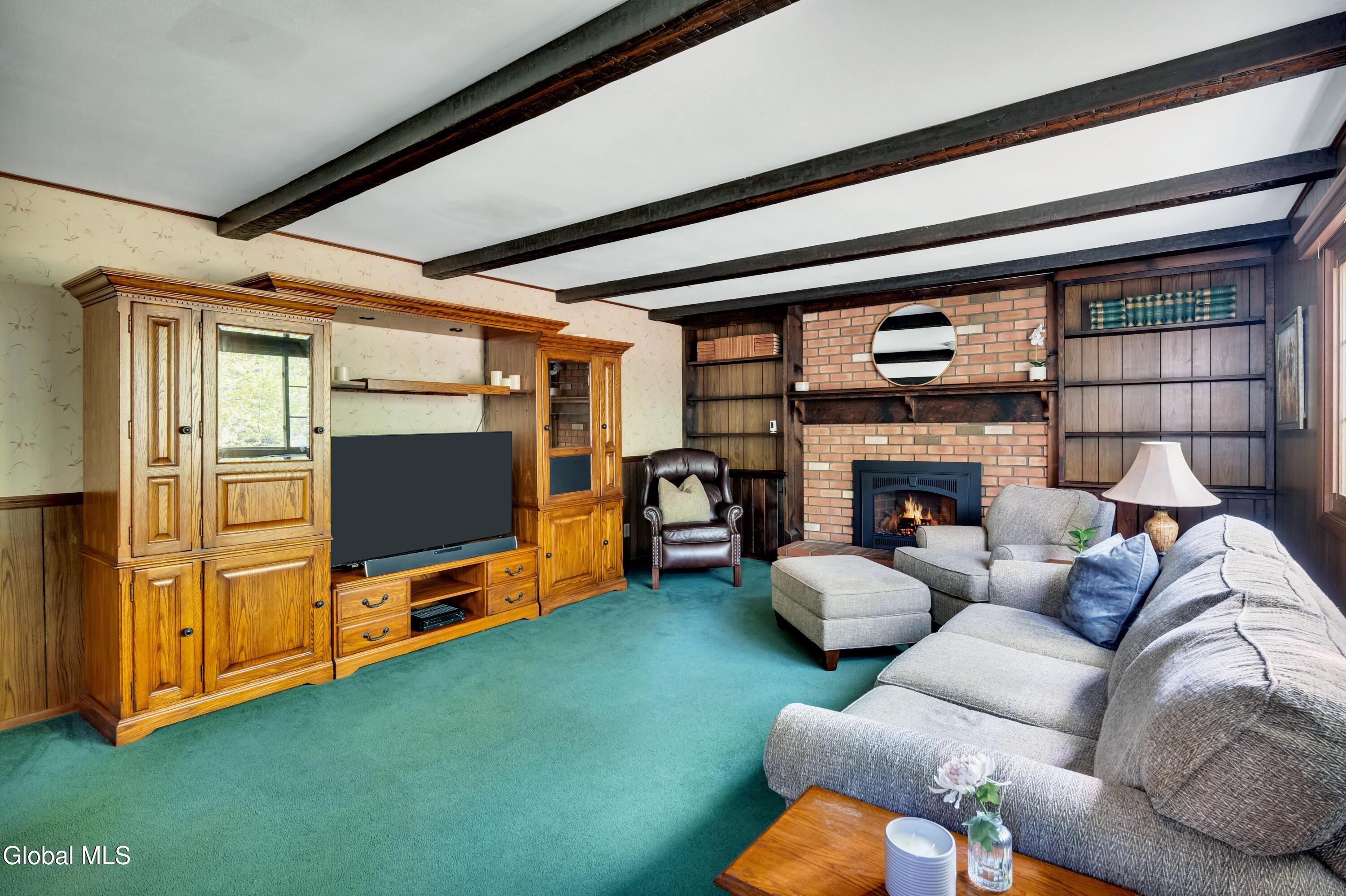 24 Huntwood Drive