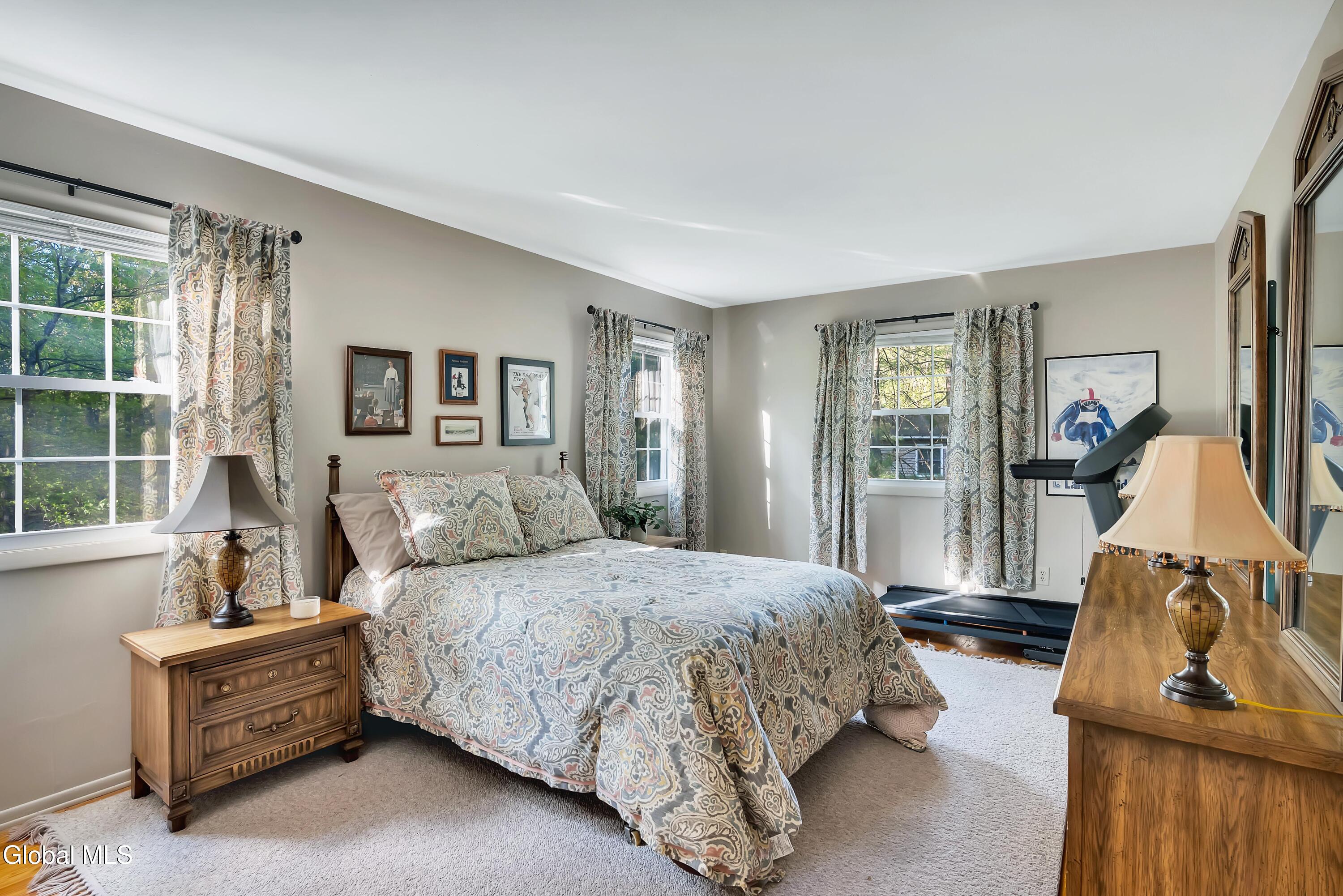 24 Huntwood Drive