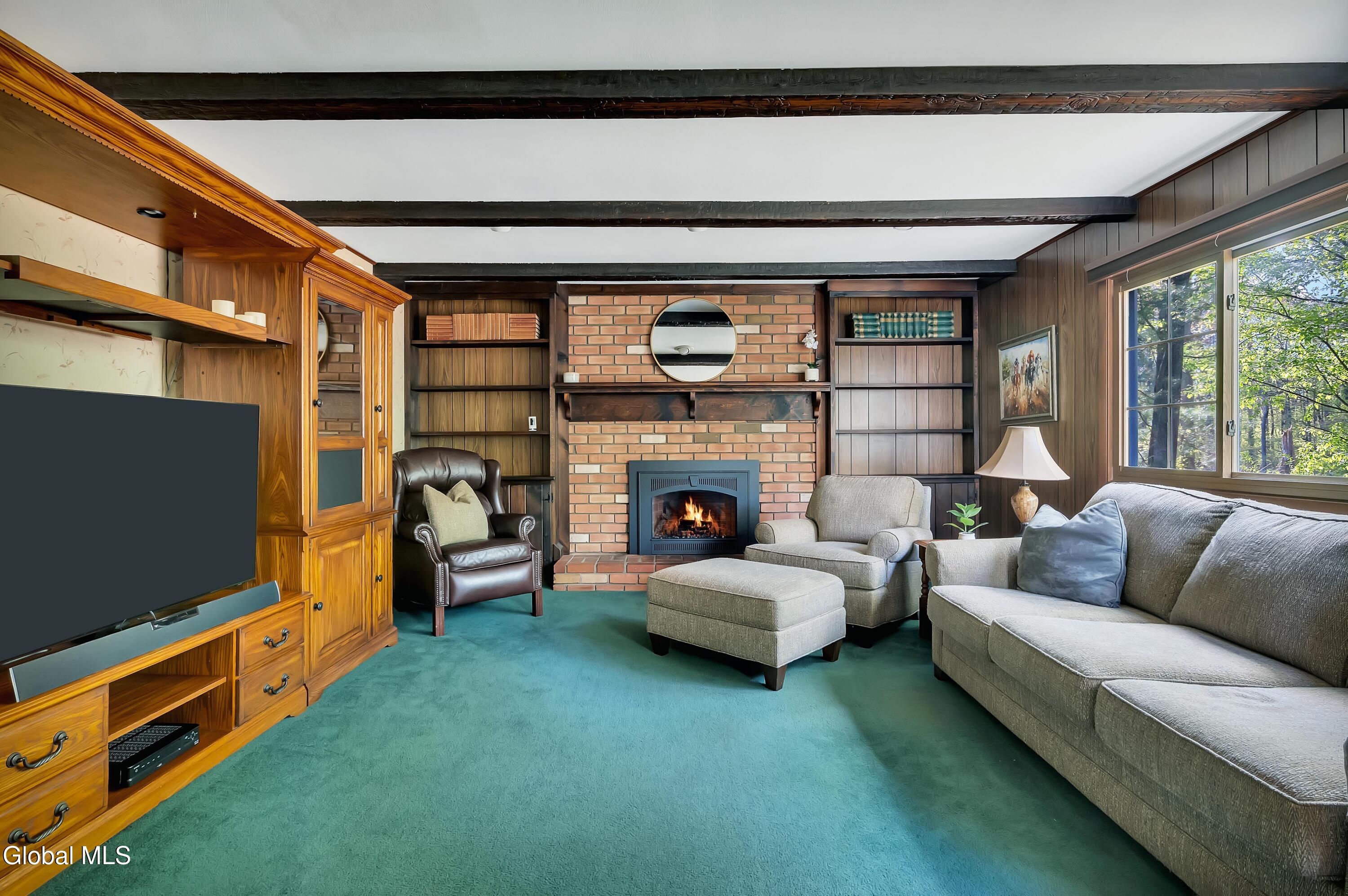 24 Huntwood Drive