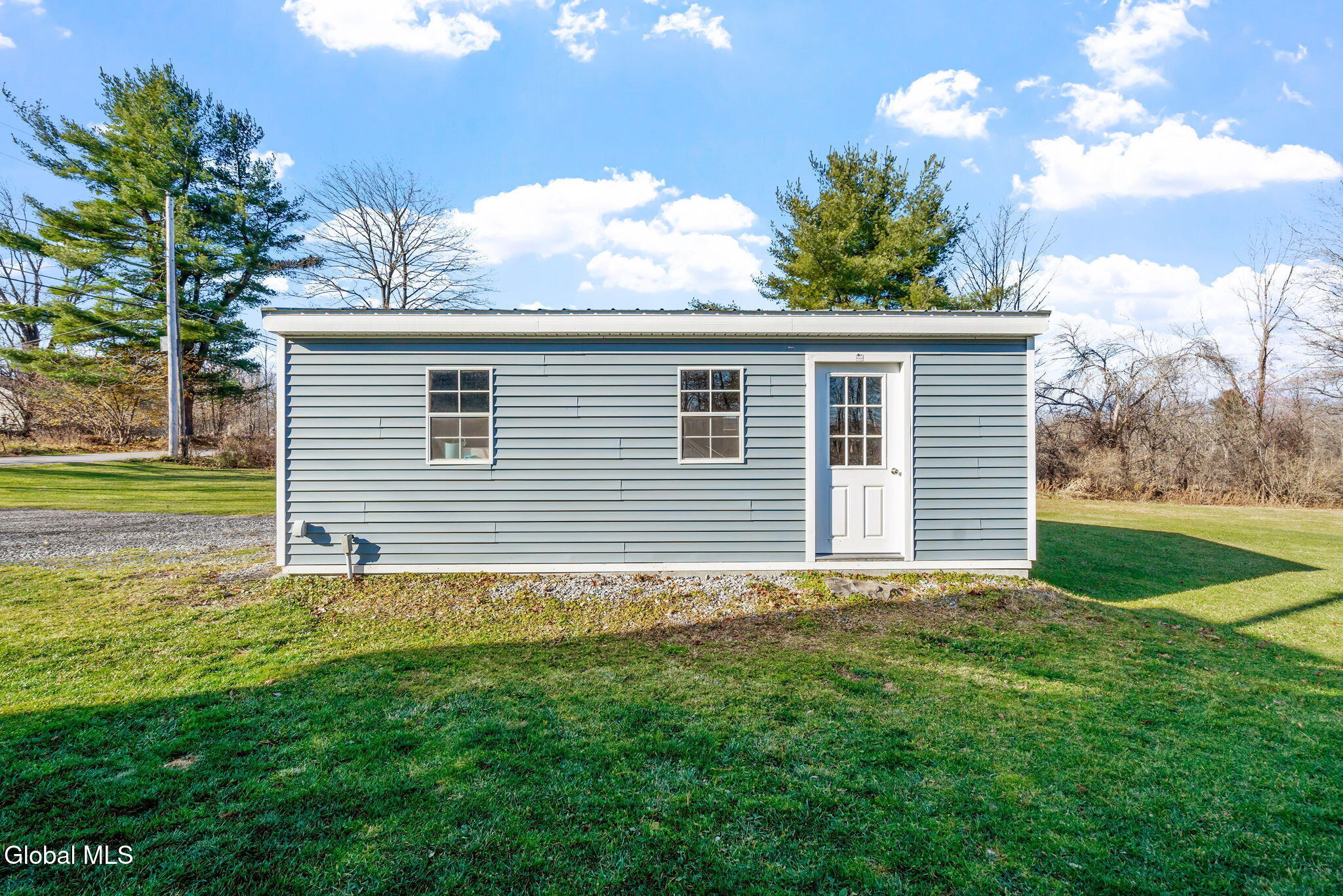 1612 W Glenville Road