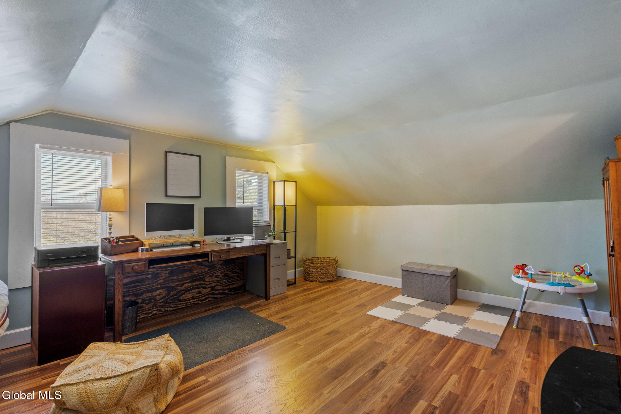 1612 W Glenville Road