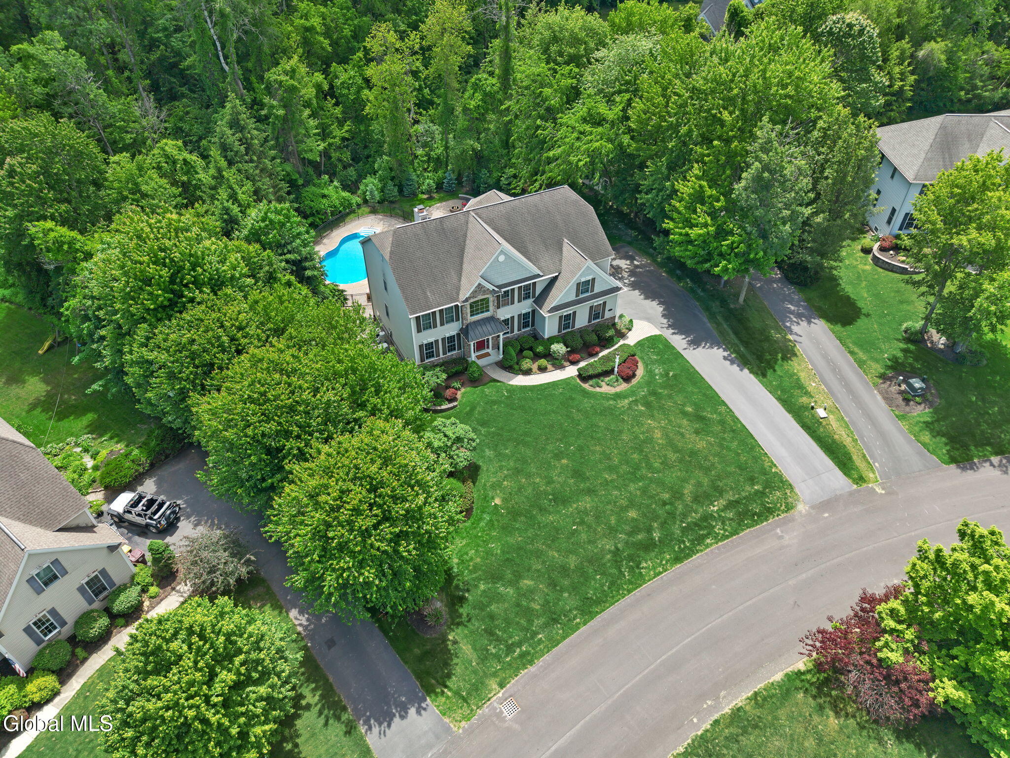 55 Outlook Drive South