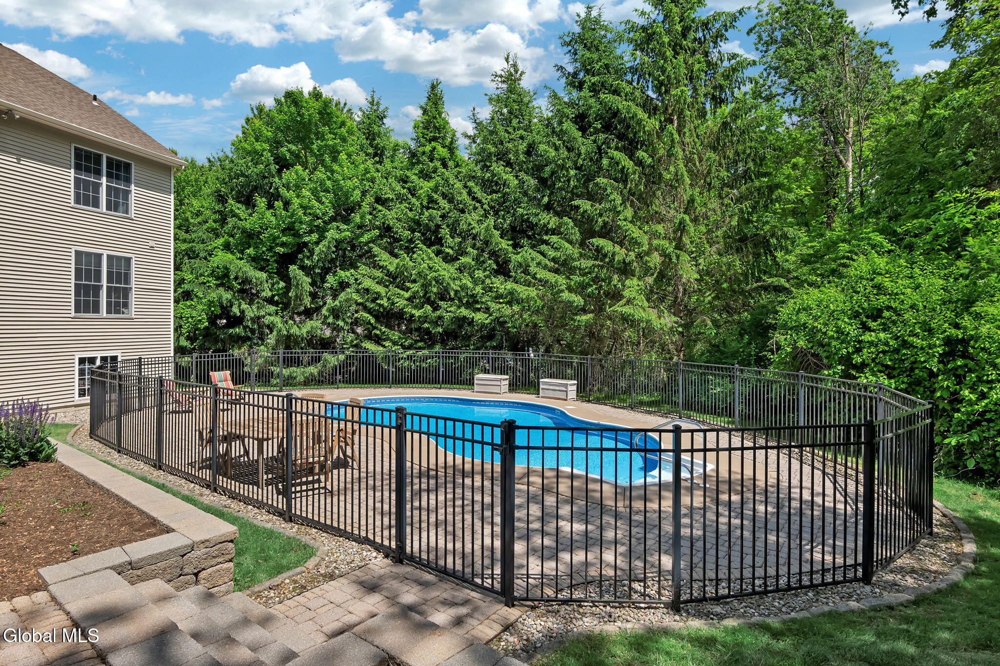 55 Outlook Drive South