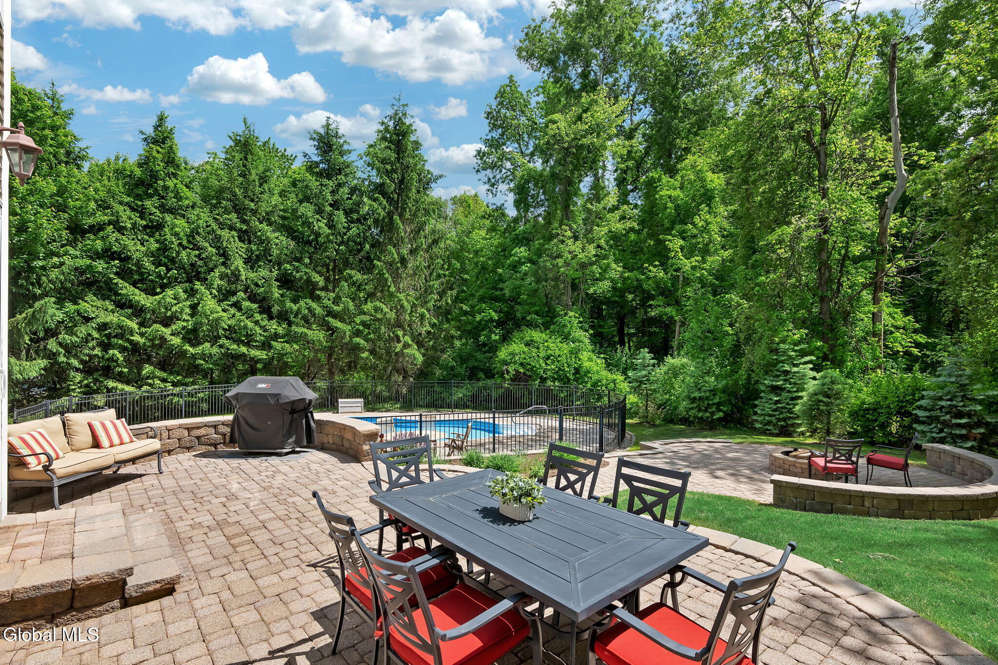55 Outlook Drive South