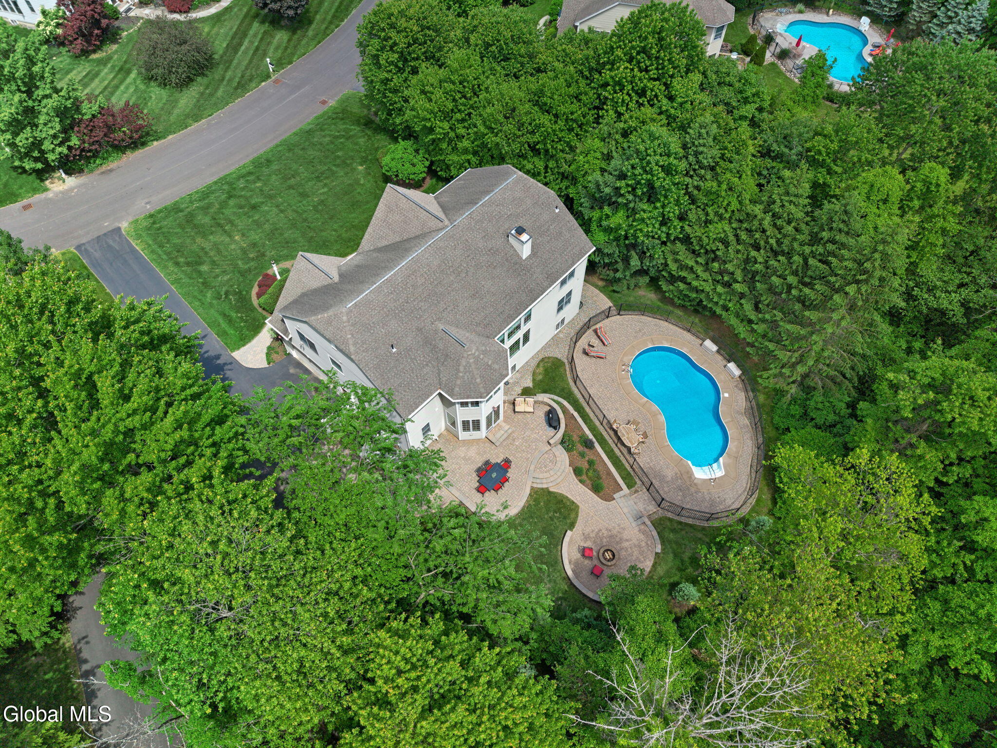 55 Outlook Drive South