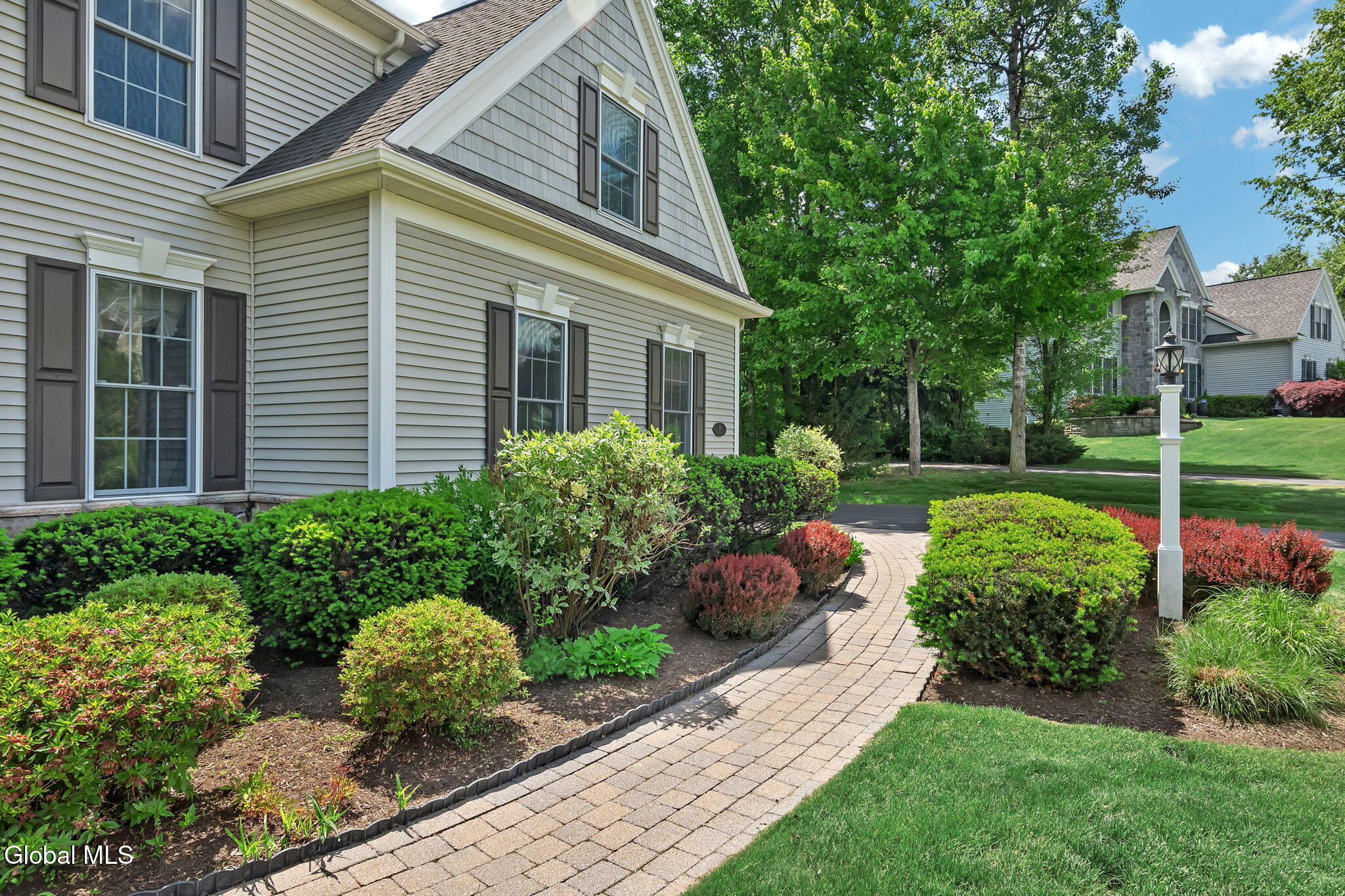 55 Outlook Drive South