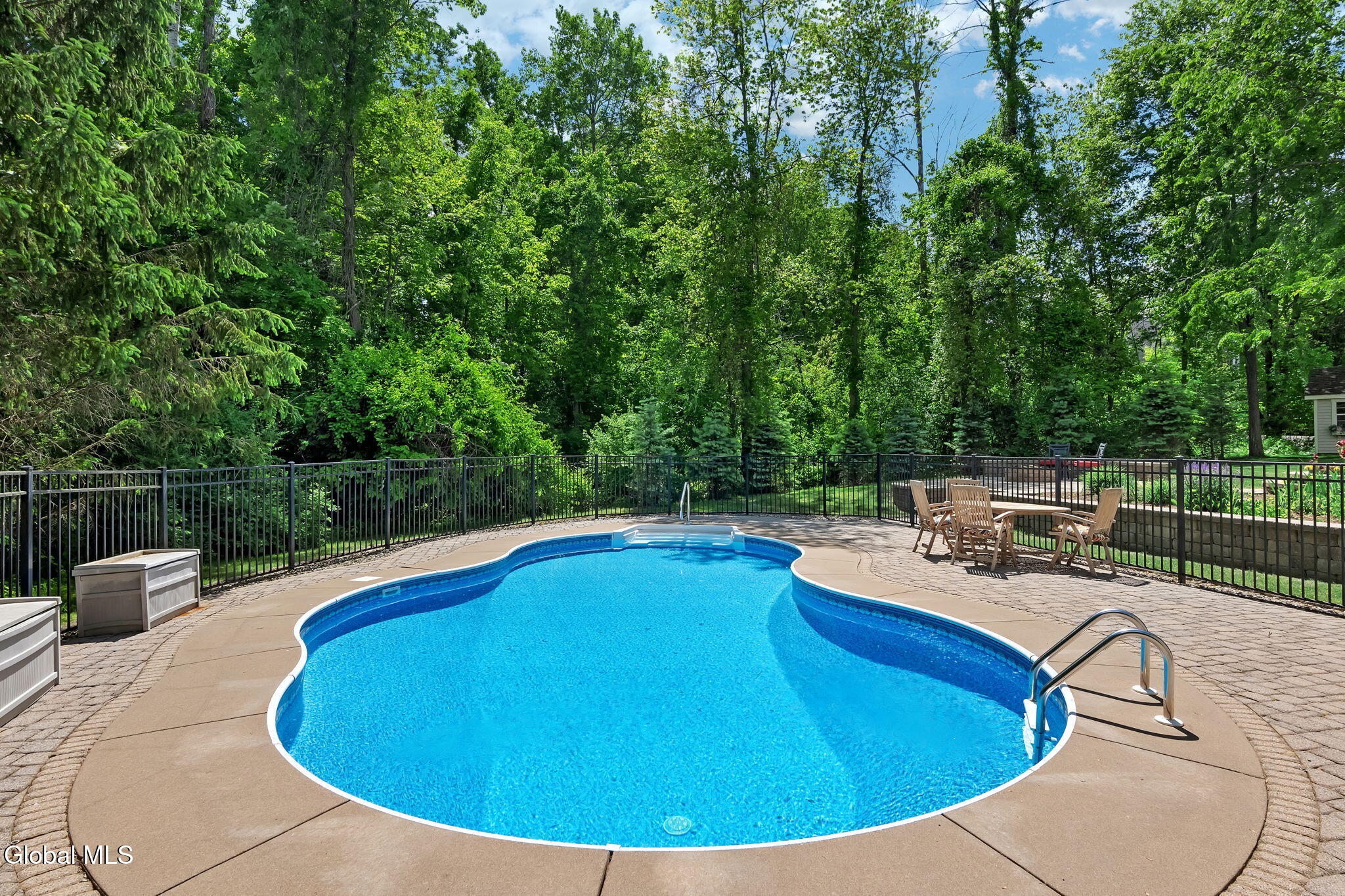 55 Outlook Drive South