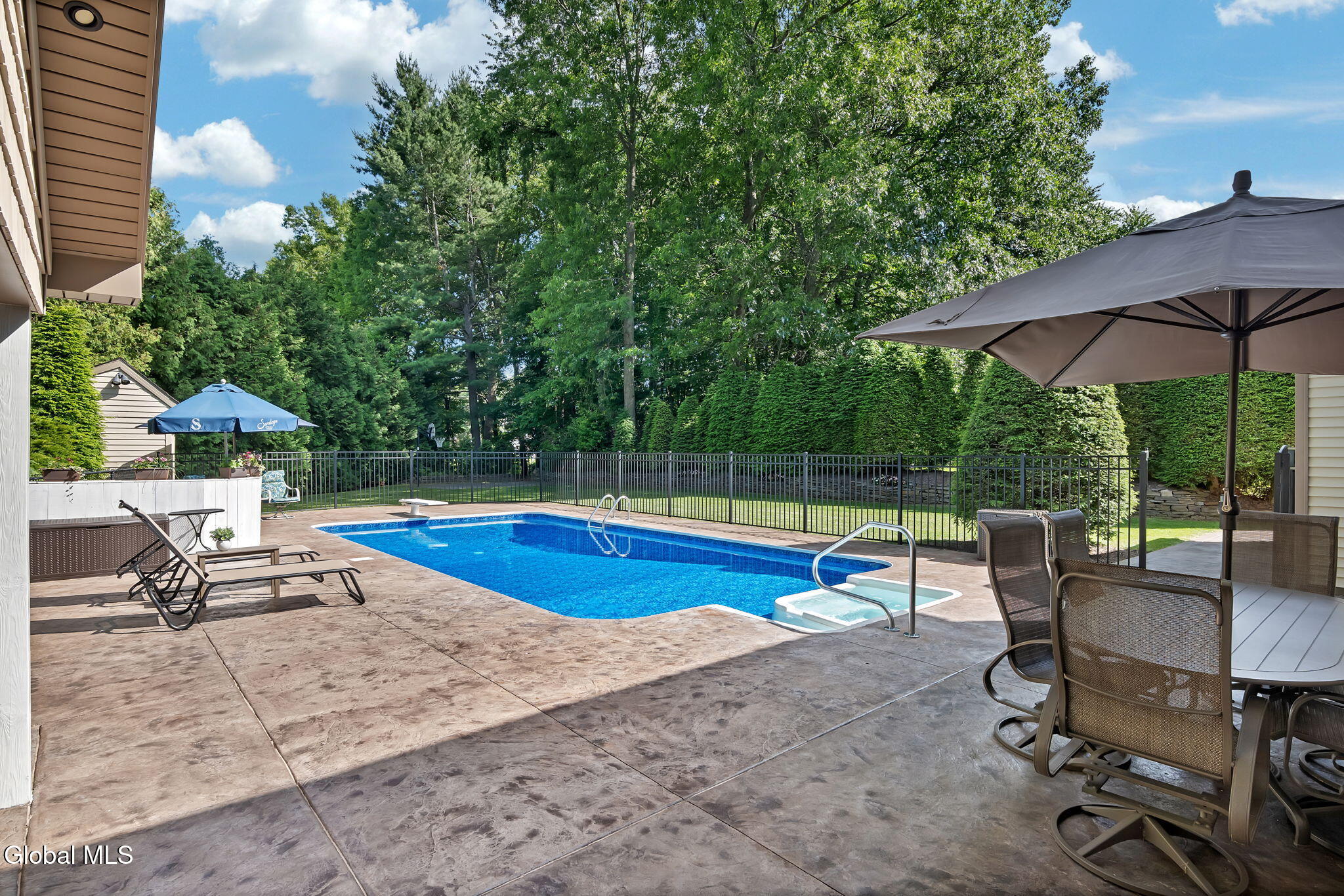 70 Longwood Drive