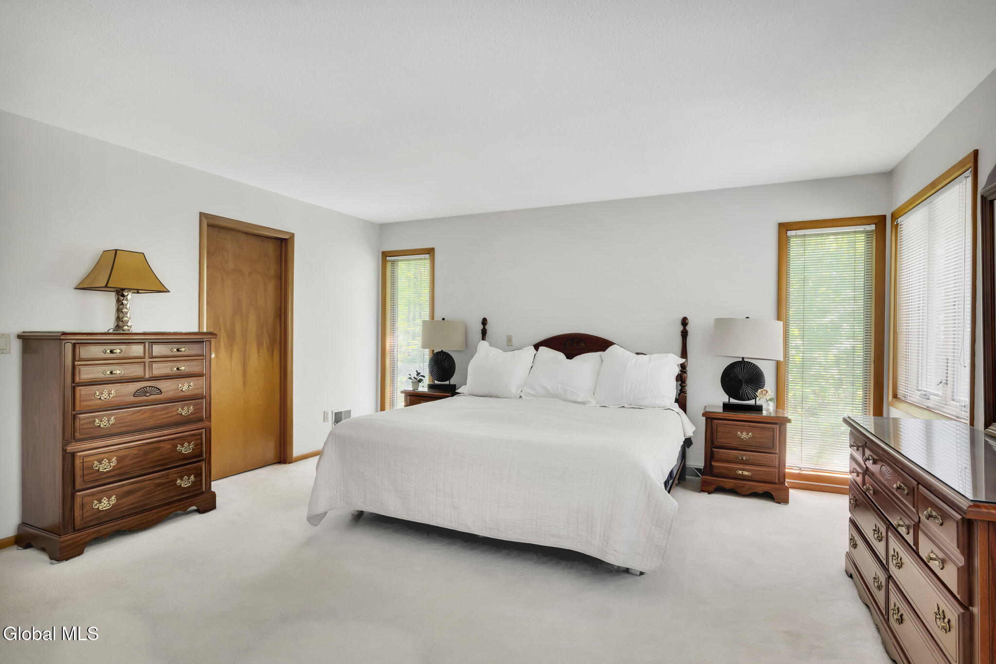 27 Robinwood Drive