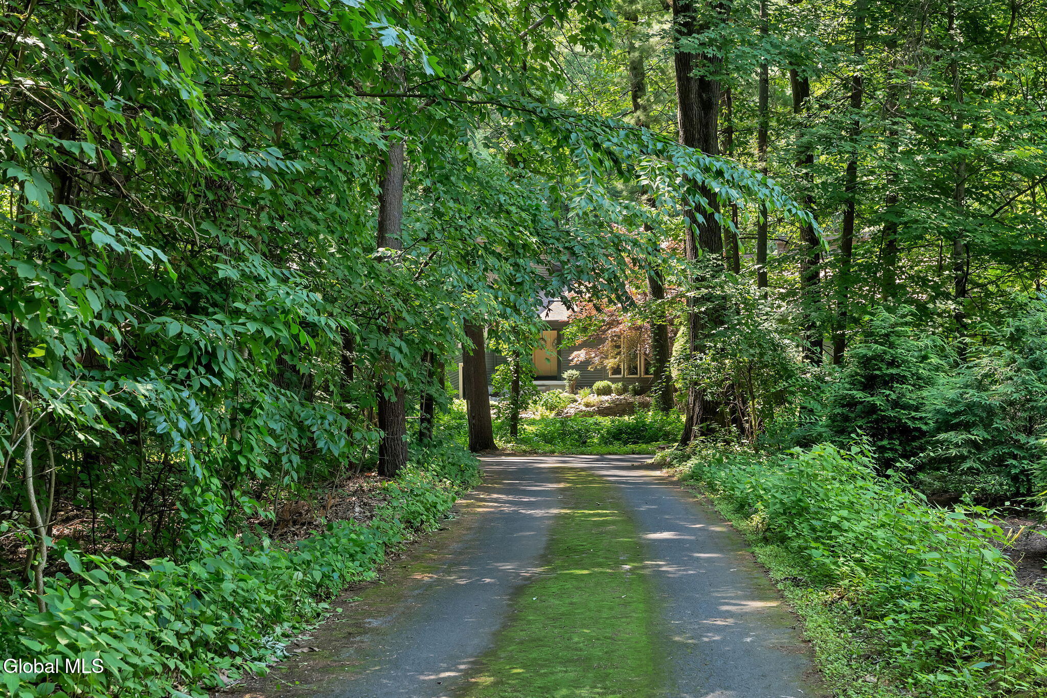 27 Robinwood Drive