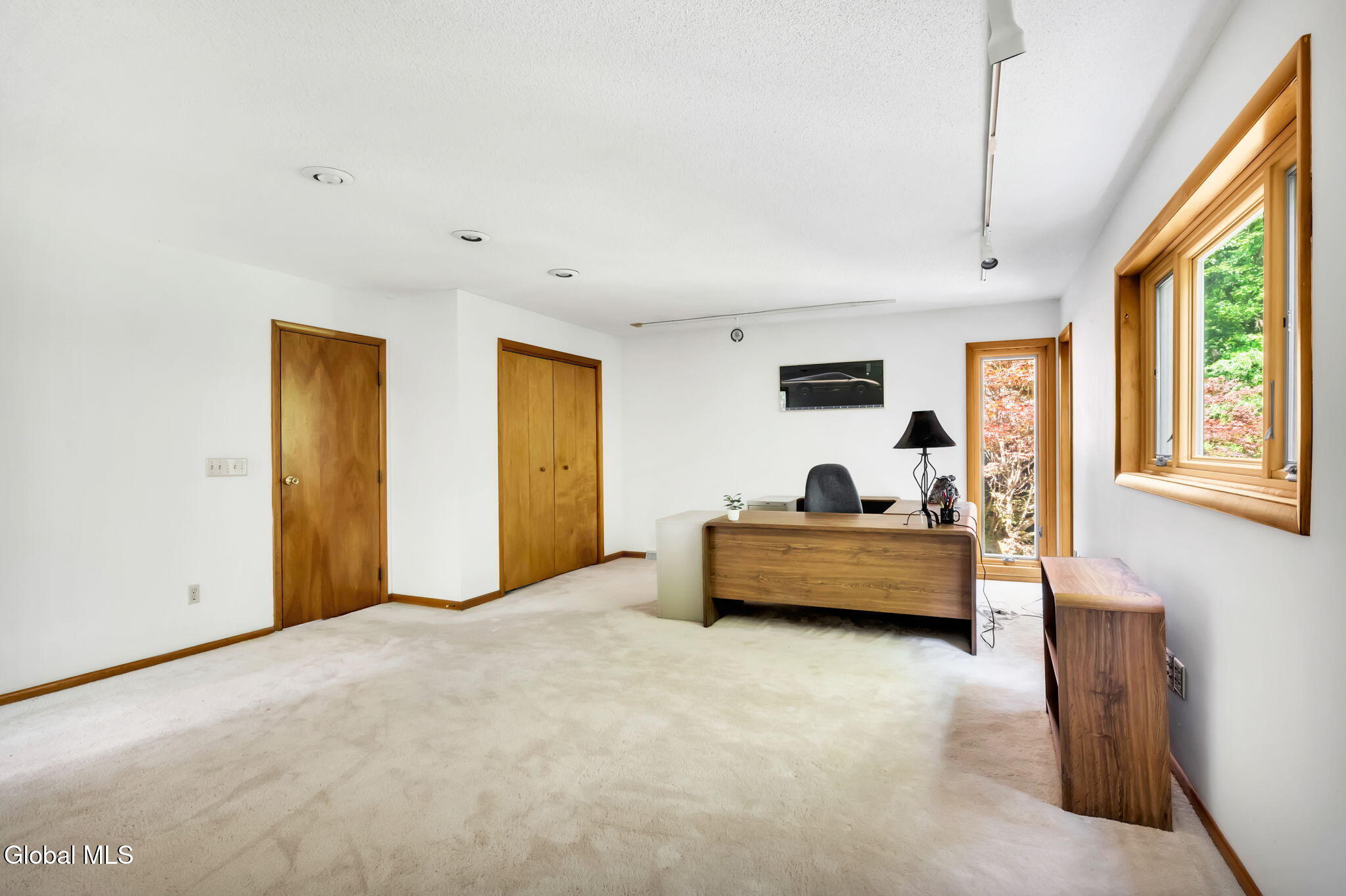 27 Robinwood Drive