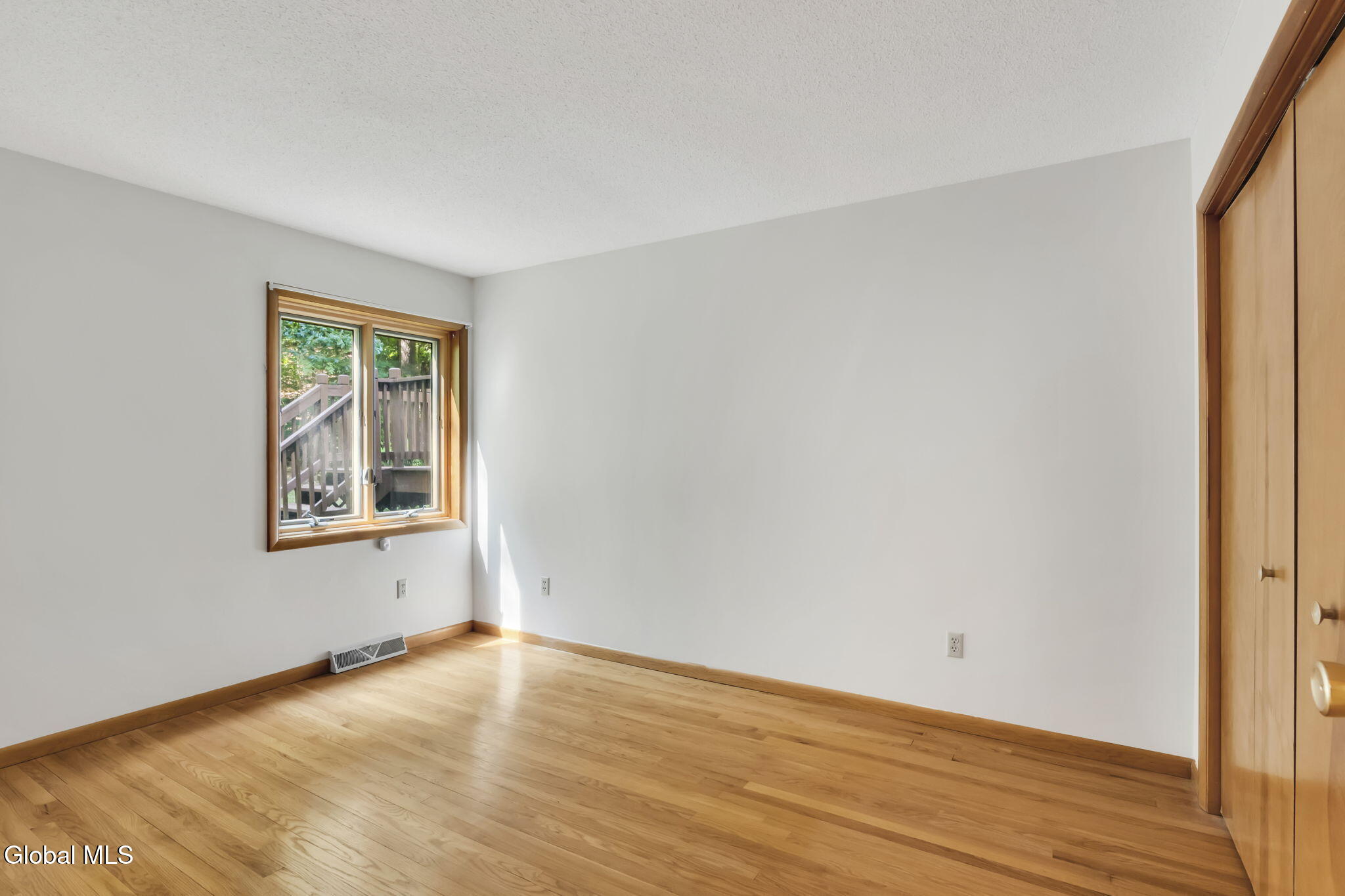 27 Robinwood Drive