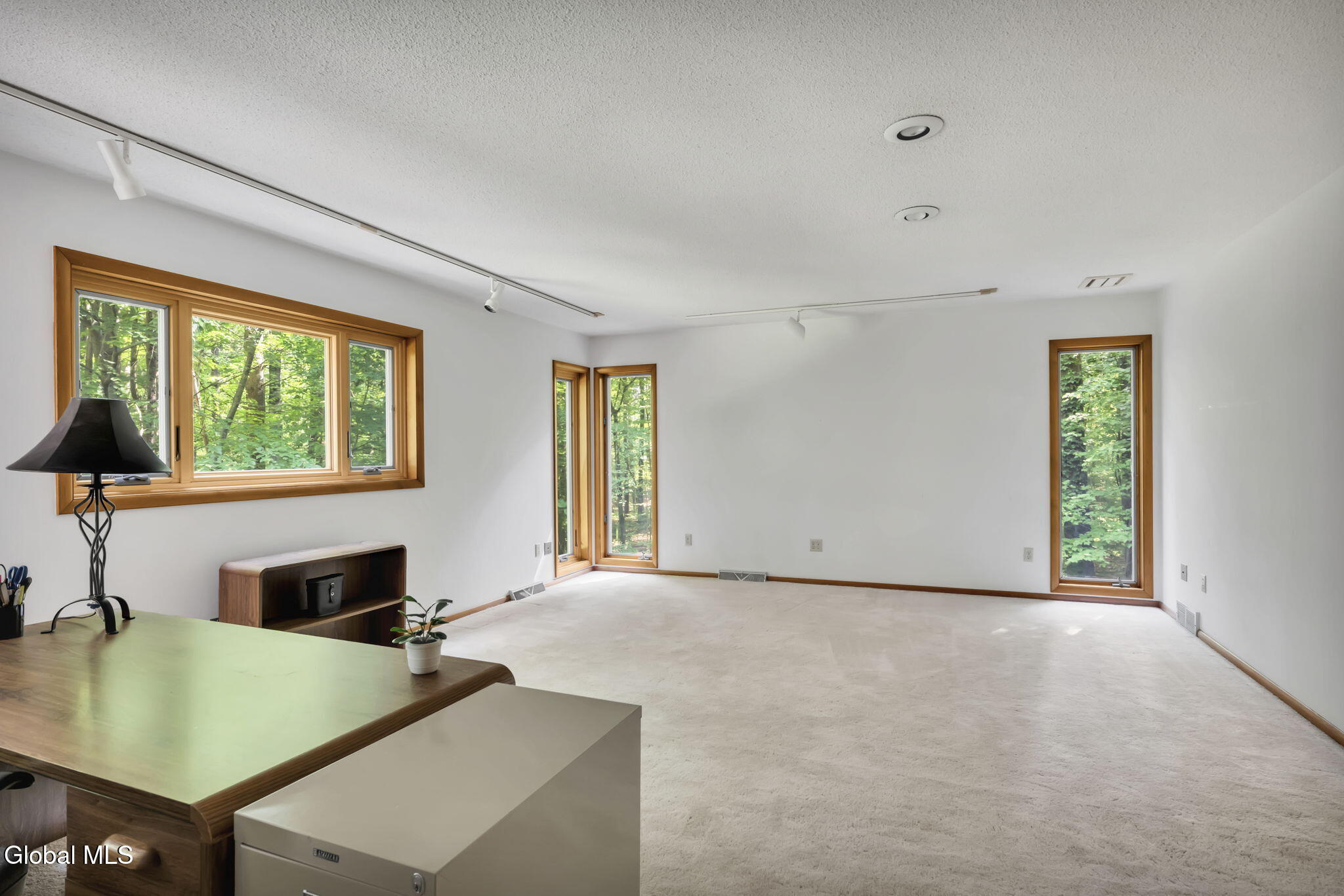 27 Robinwood Drive