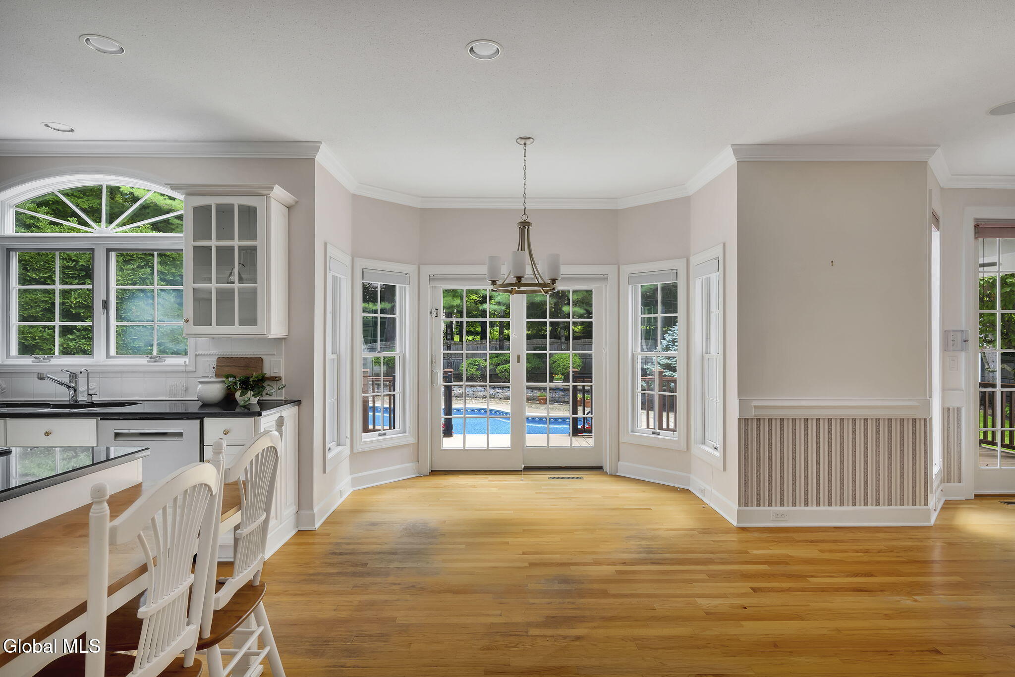 73 Robinwood Drive