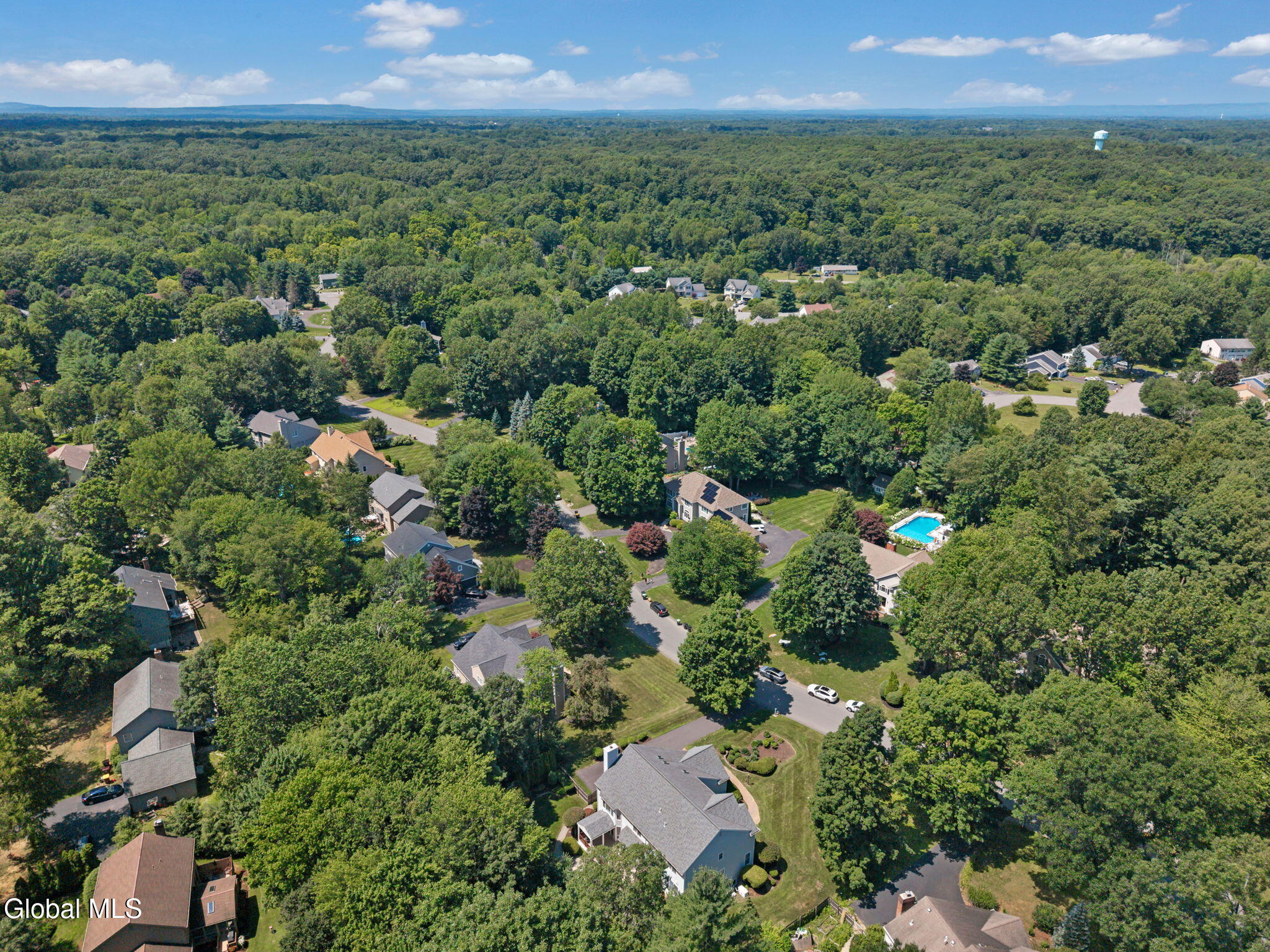 73 Robinwood Drive