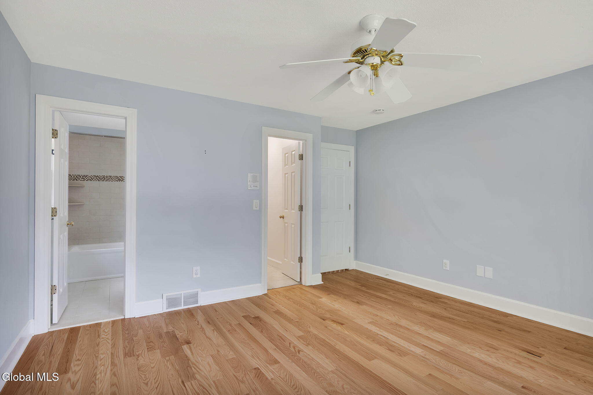 73 Robinwood Drive
