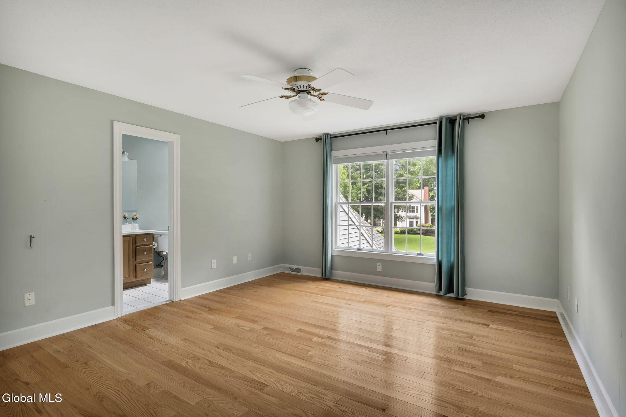 73 Robinwood Drive