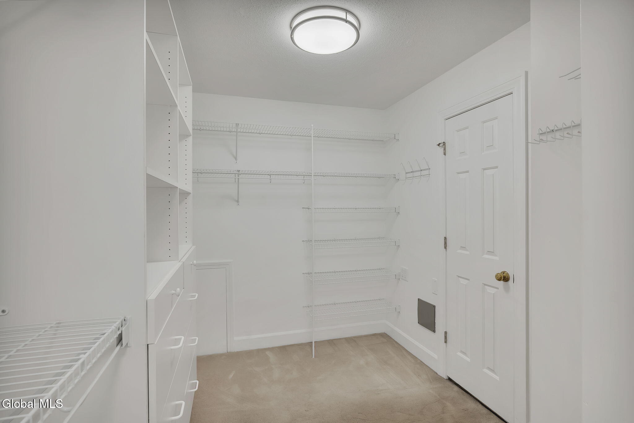73 Robinwood Drive
