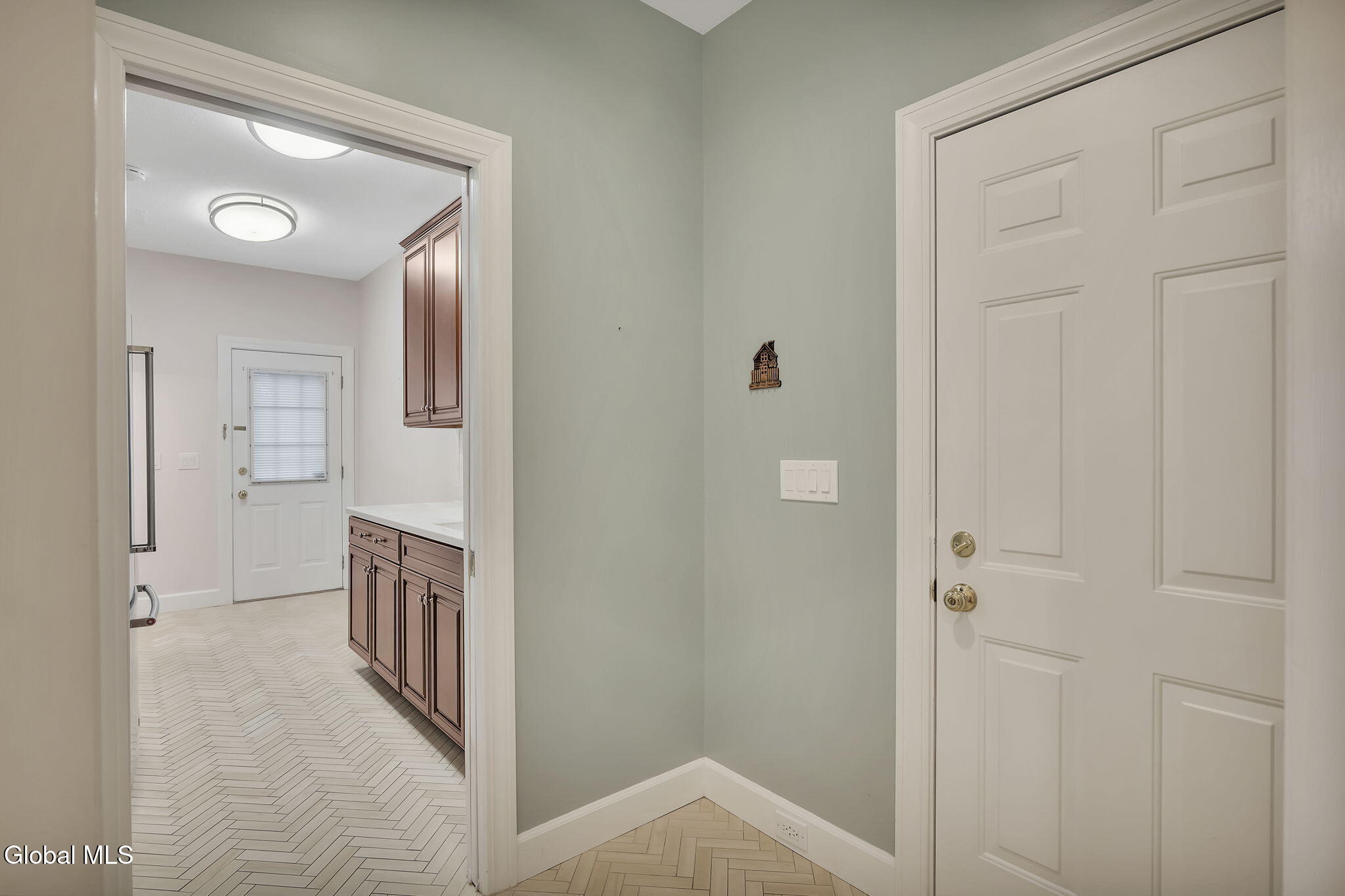 73 Robinwood Drive