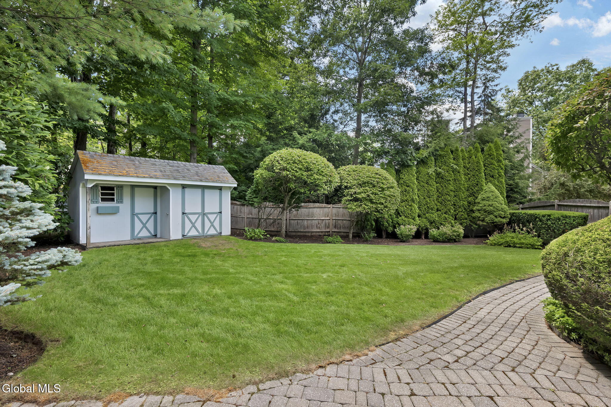 73 Robinwood Drive