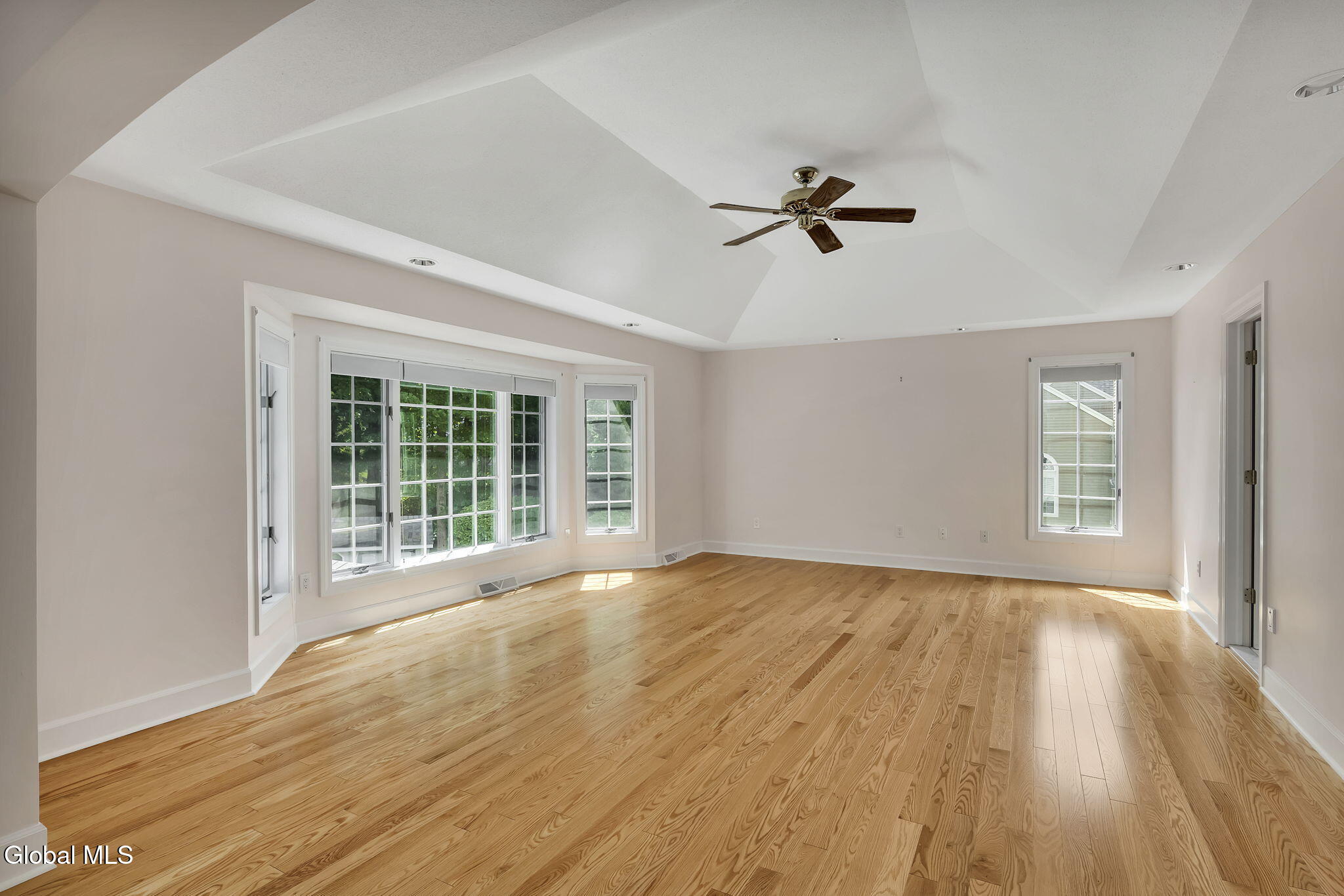 73 Robinwood Drive