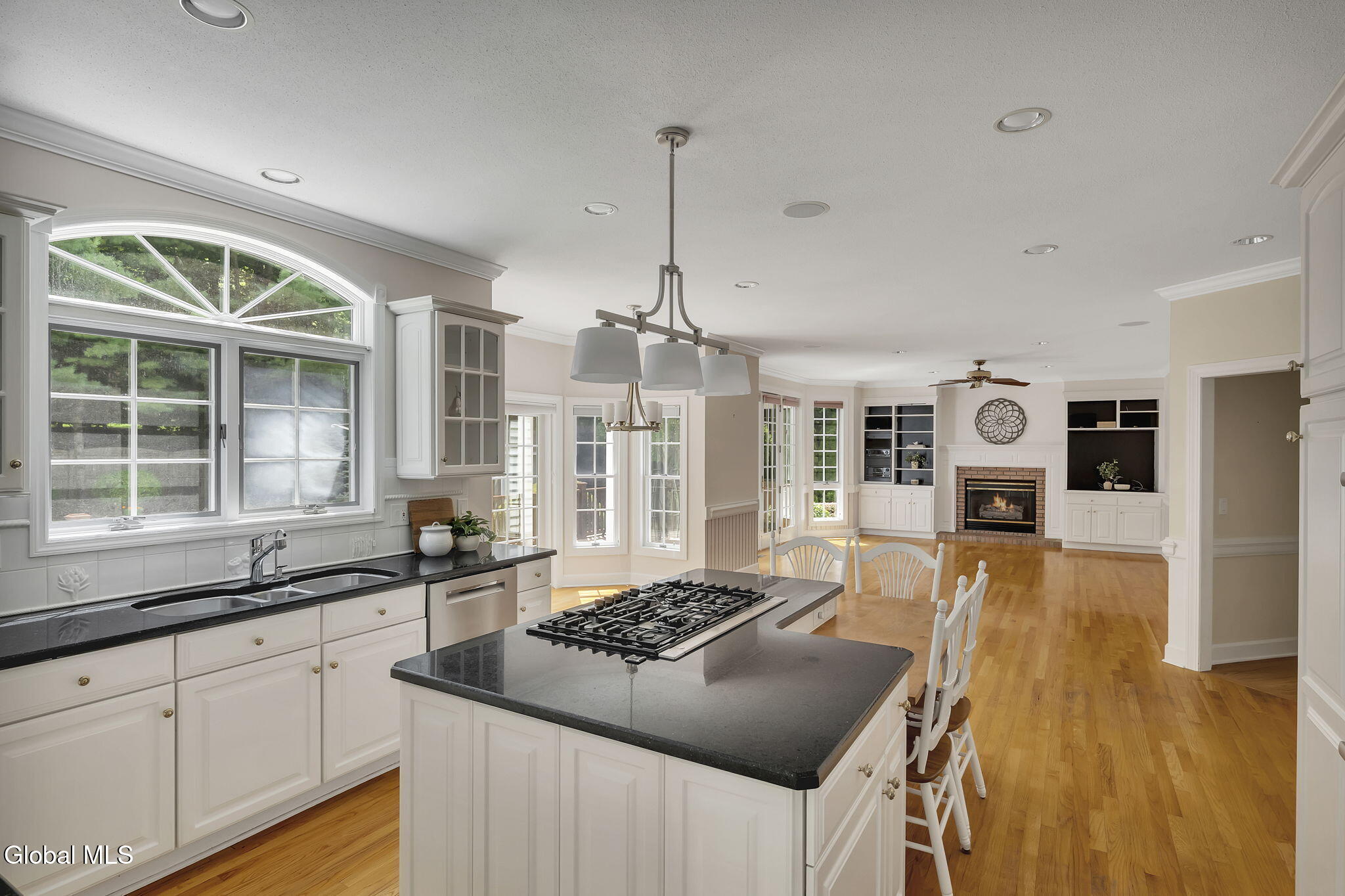 73 Robinwood Drive