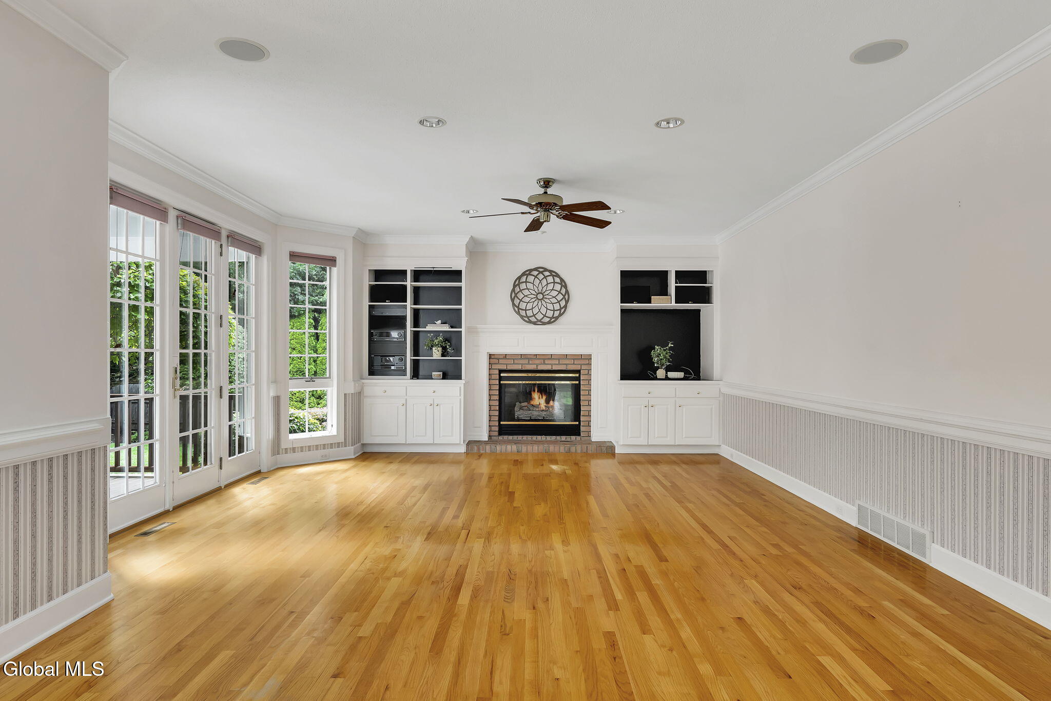 73 Robinwood Drive