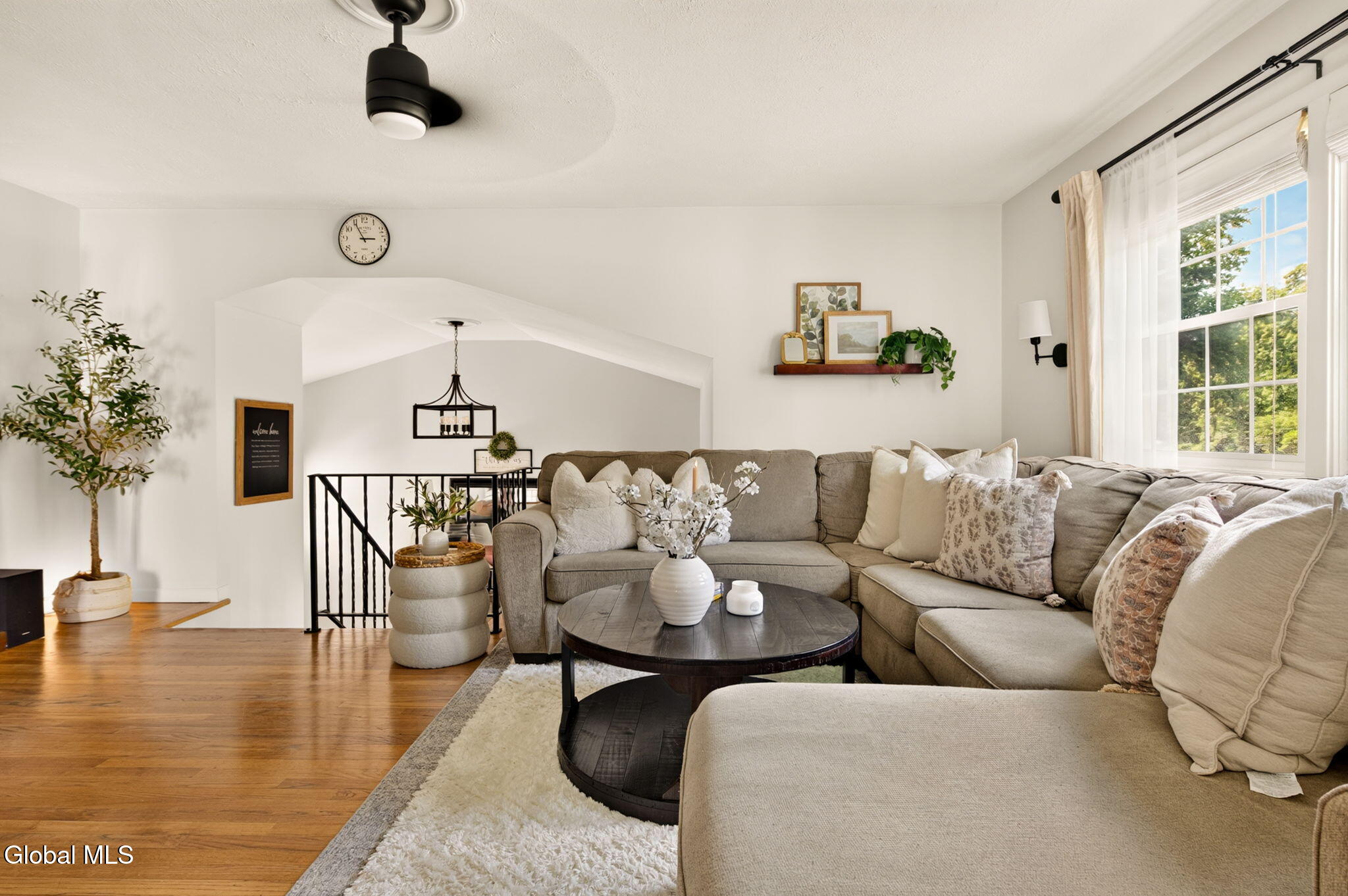 23 Pico Road
