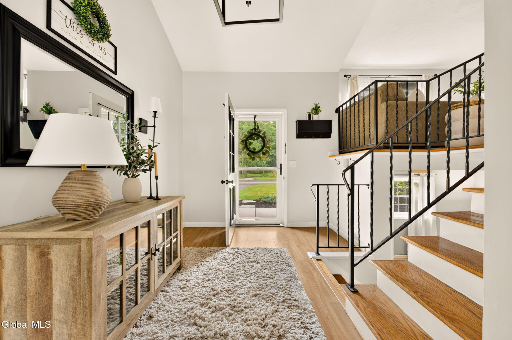 23 Pico Road