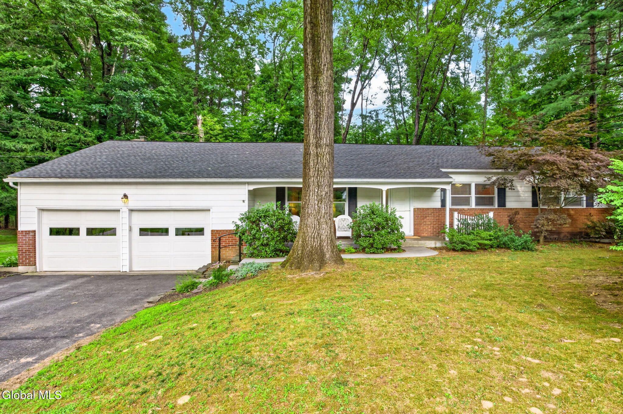 5 Pine Hill Bend