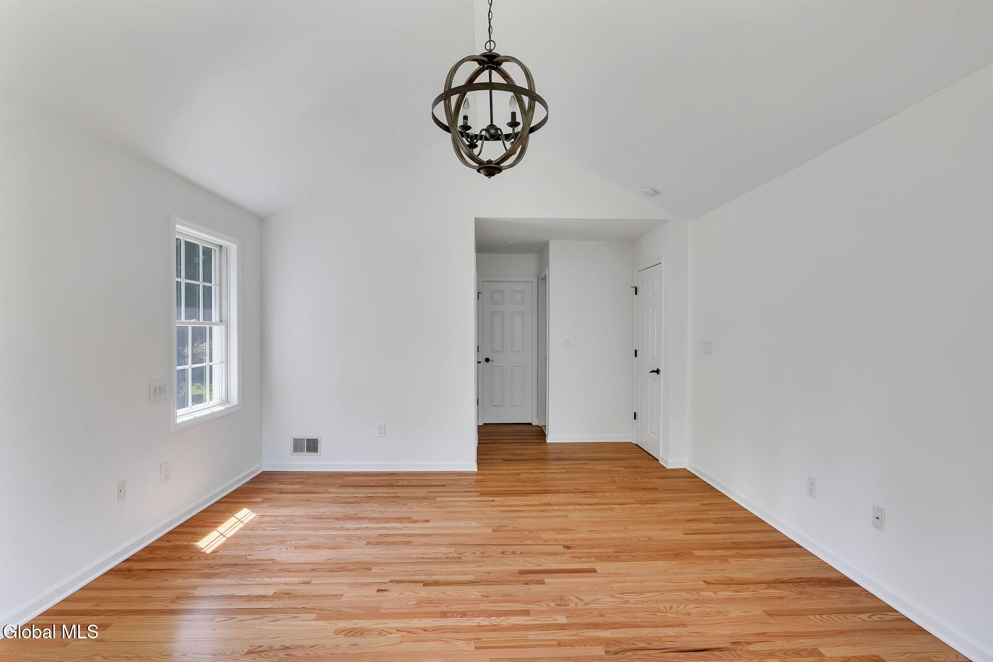 3 Woodland Drive