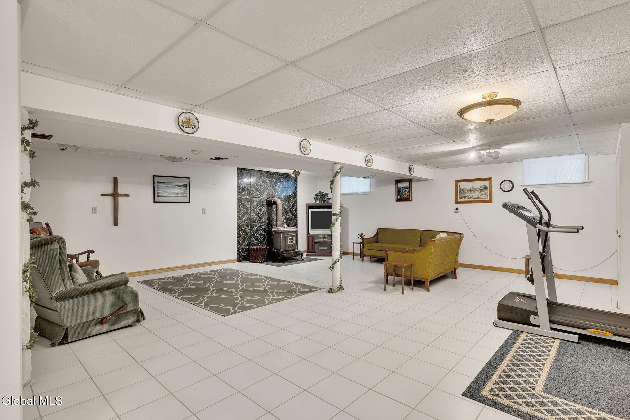 1046 Ridge Road