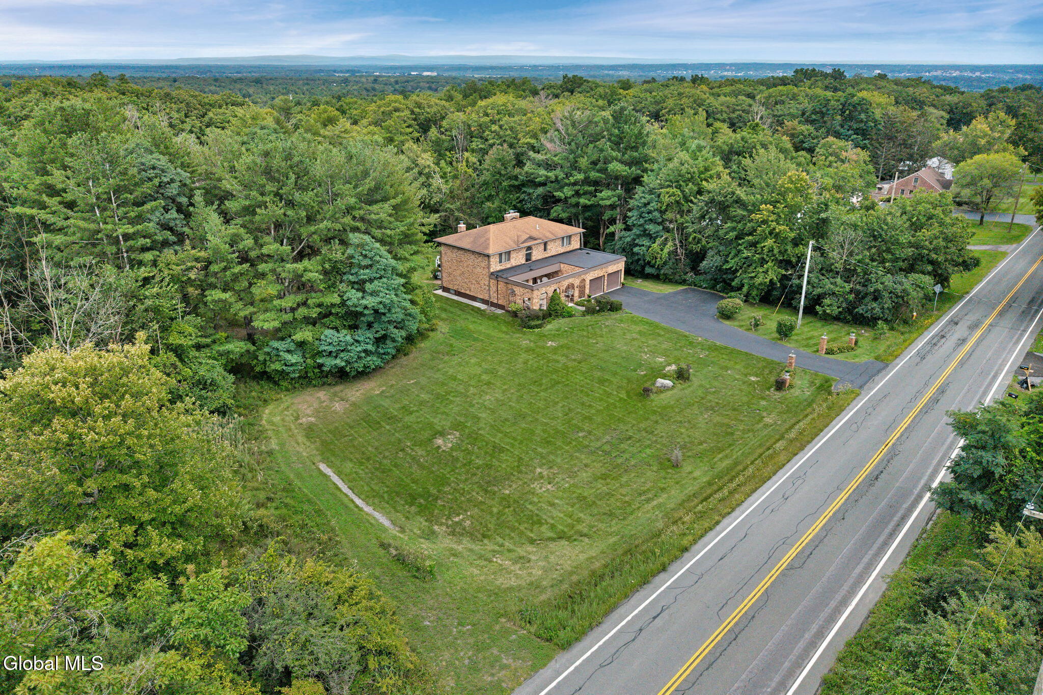 1046 Ridge Road