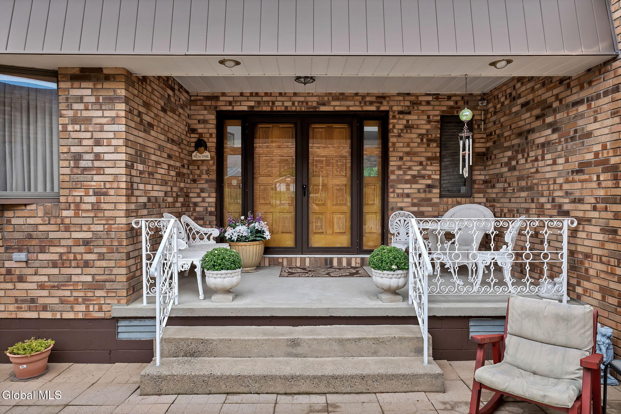 1046 Ridge Road