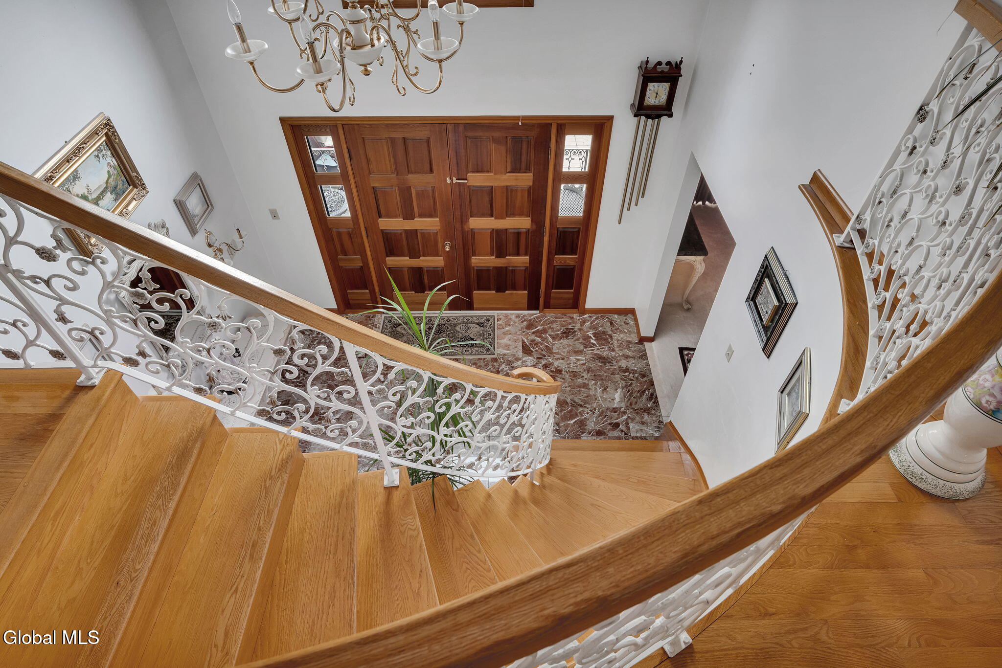 1046 Ridge Road