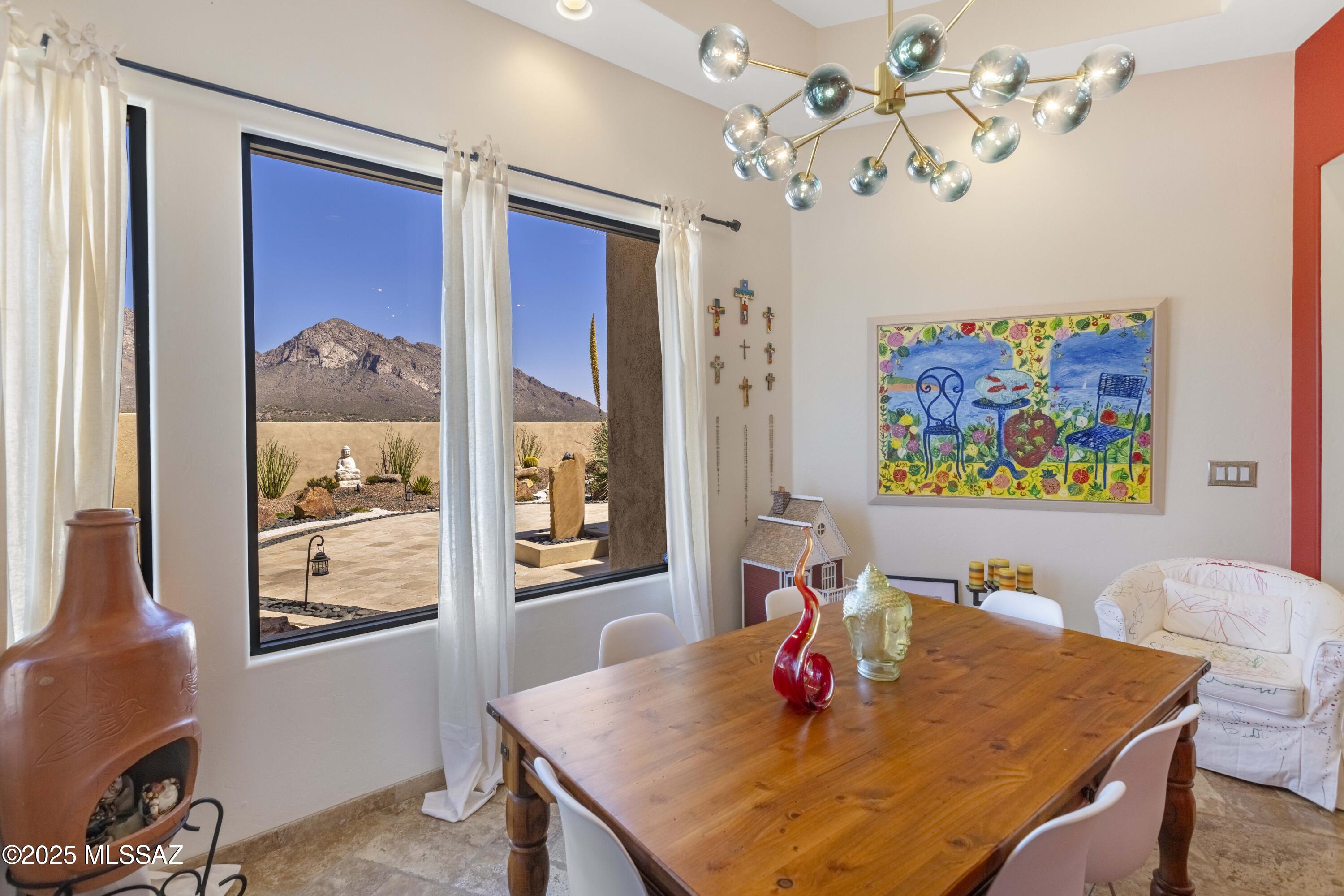 229 W Naranja Drive