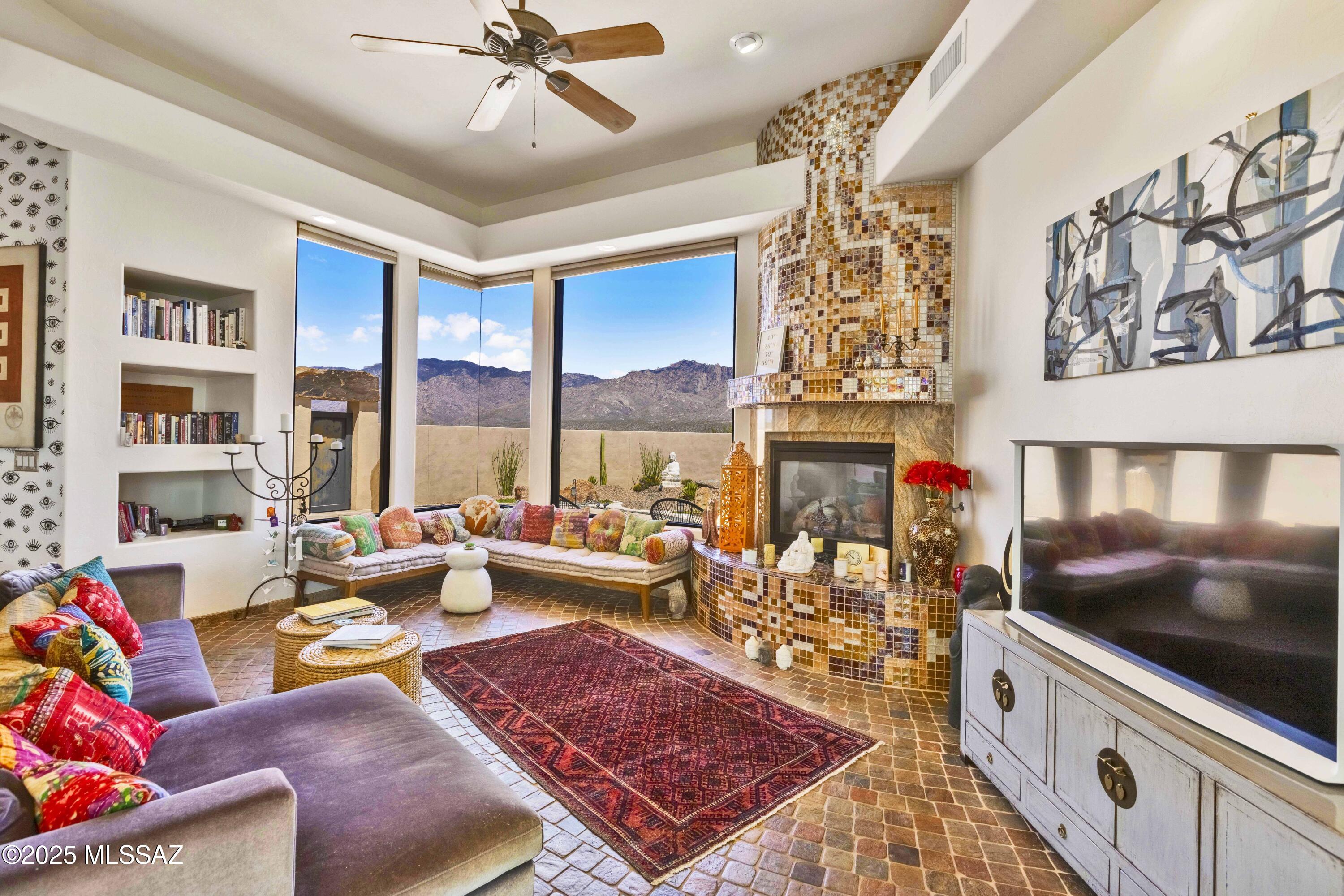229 W Naranja Drive