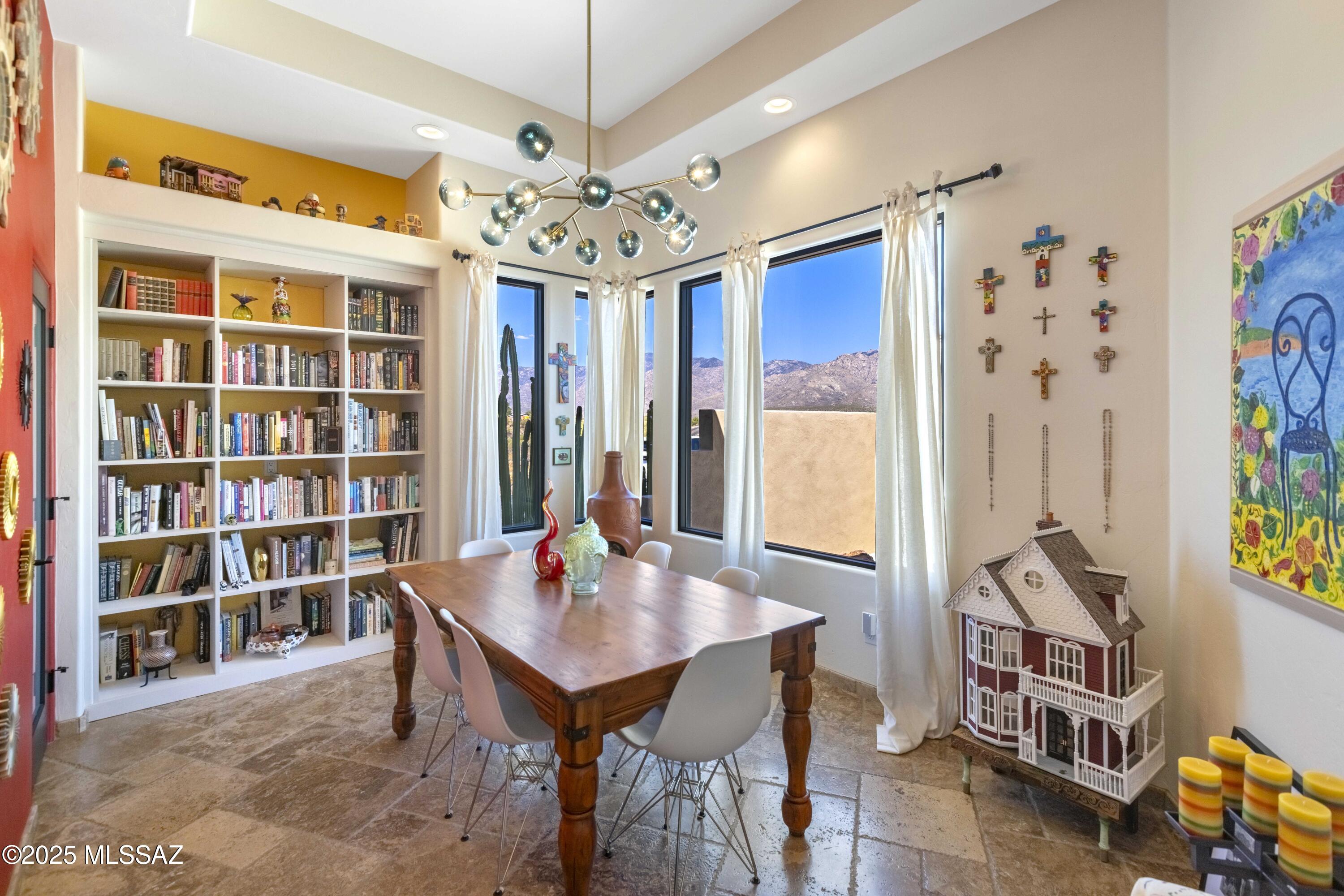 229 W Naranja Drive
