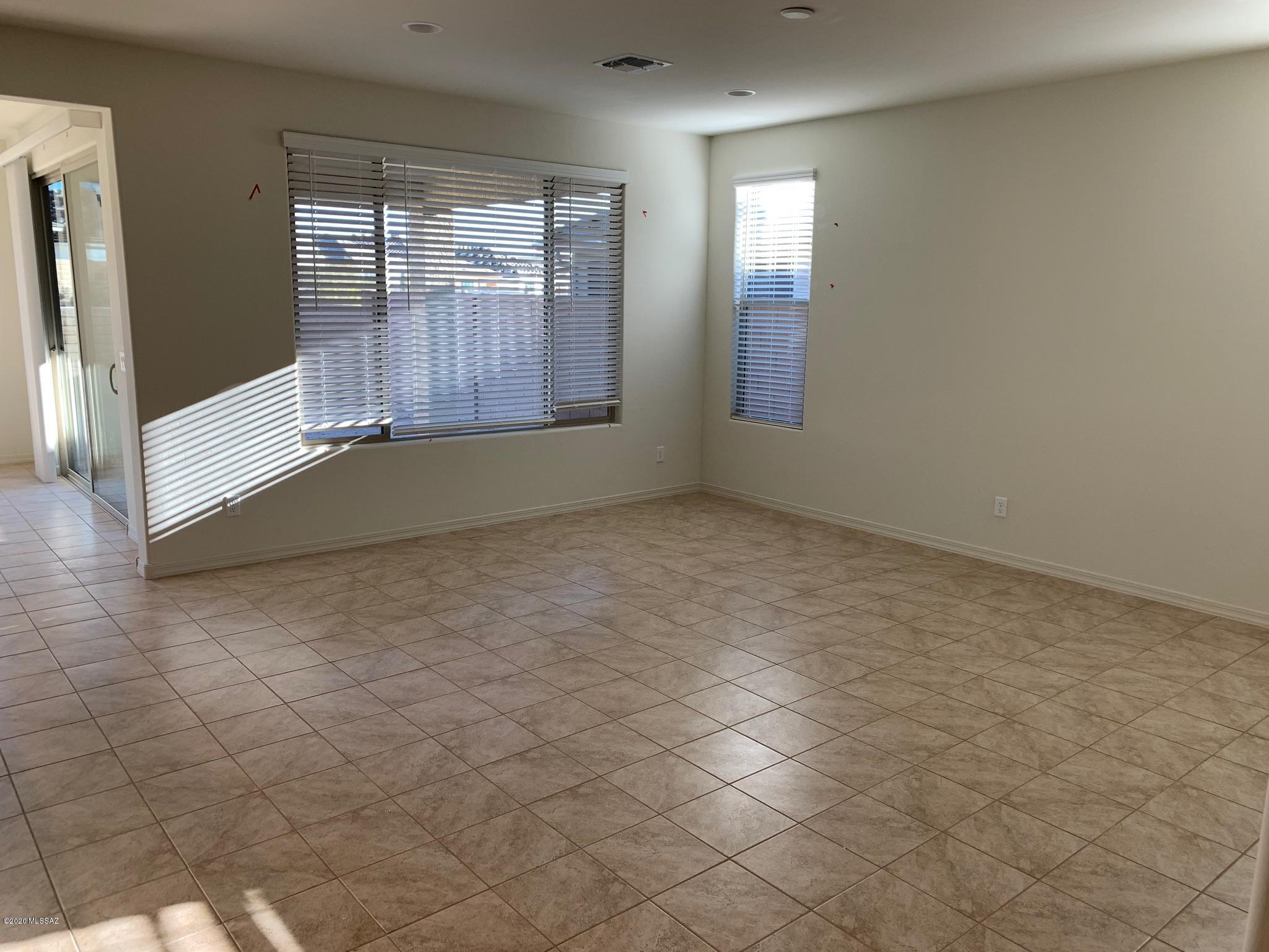 12038 N Raphael Way