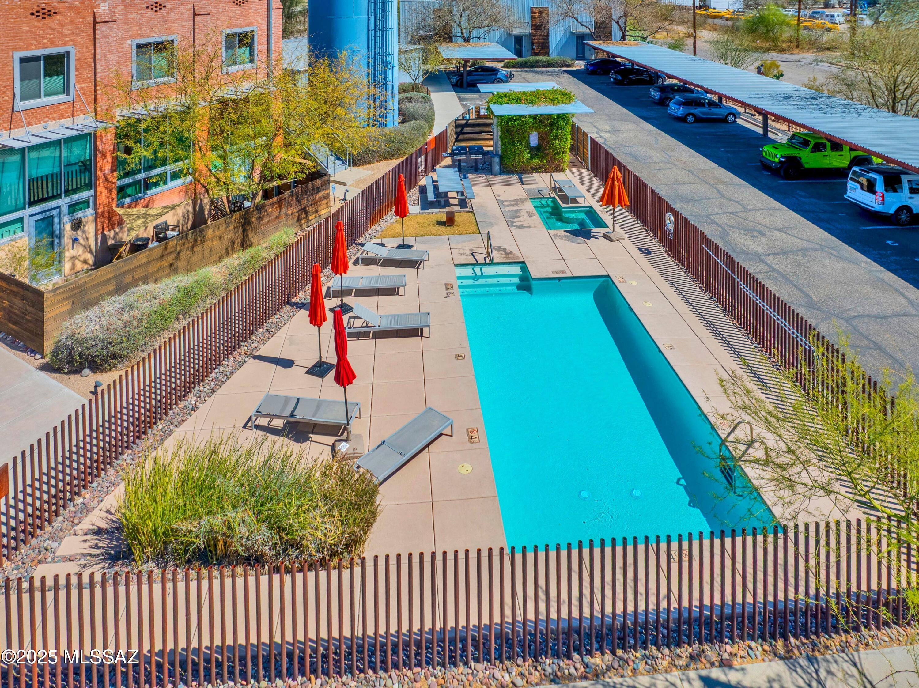 1001 E 17Th Street Unit: 122