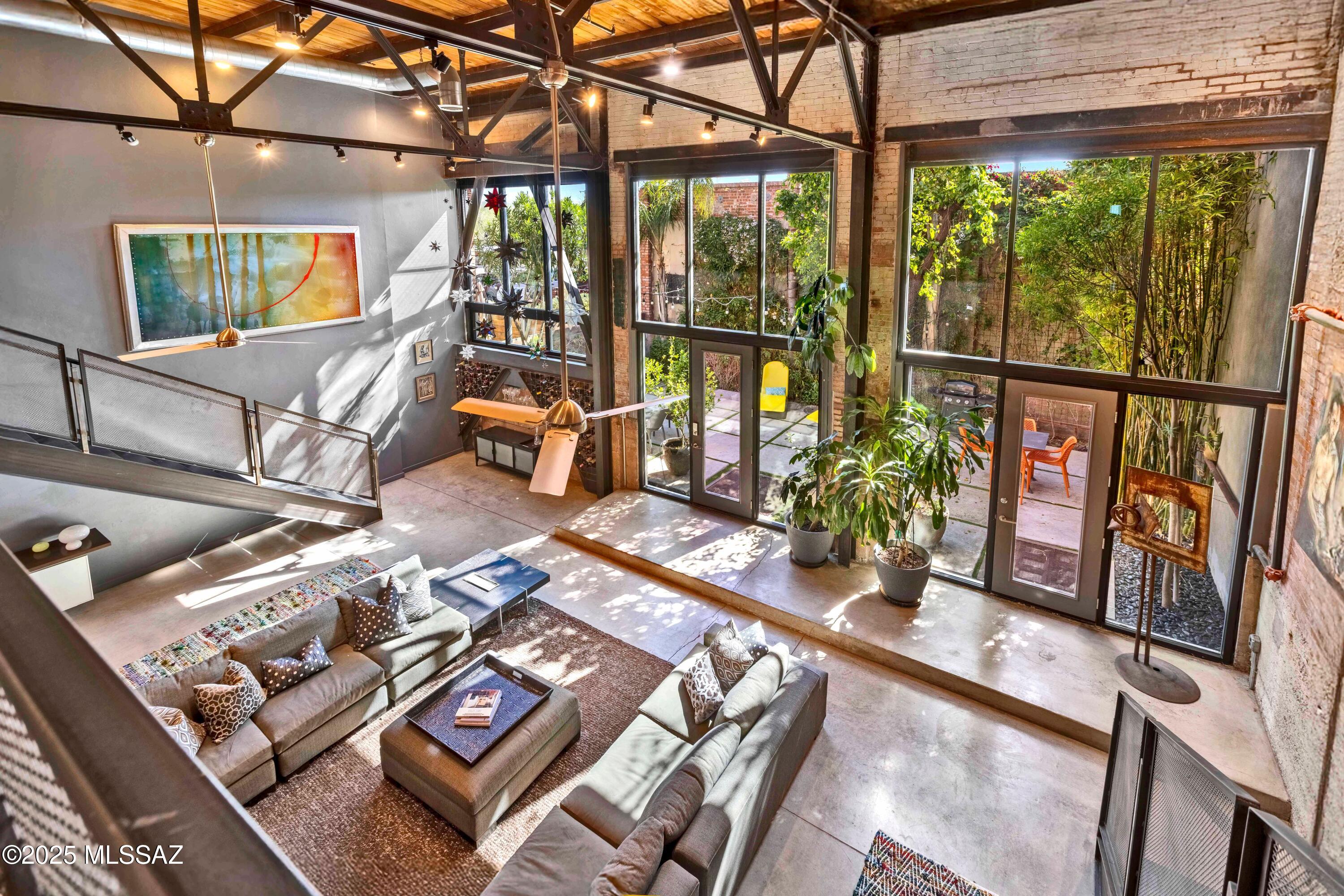 1001 E 17Th Street Unit: 122