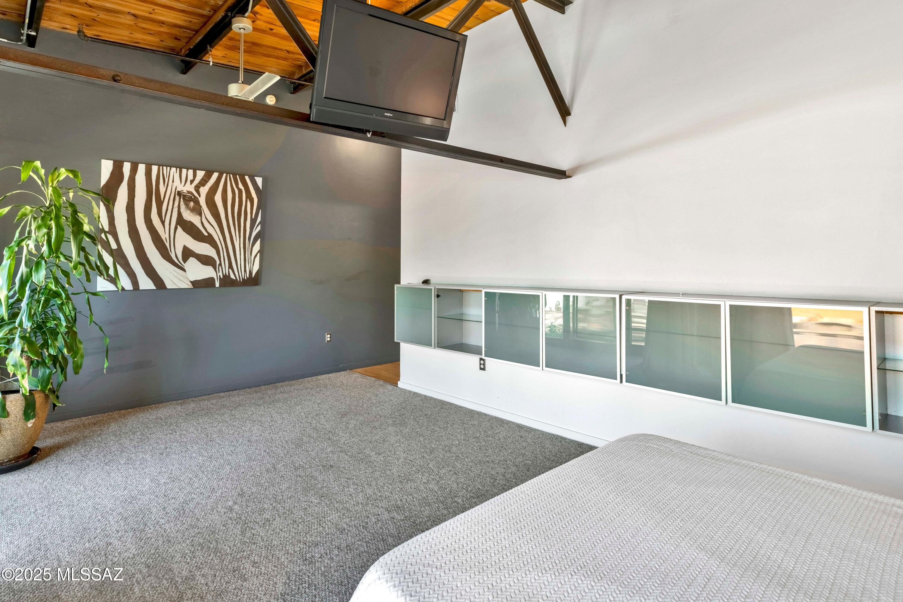 1001 E 17Th Street Unit: 122