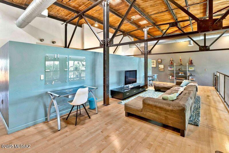 1001 E 17Th Street Unit: 122